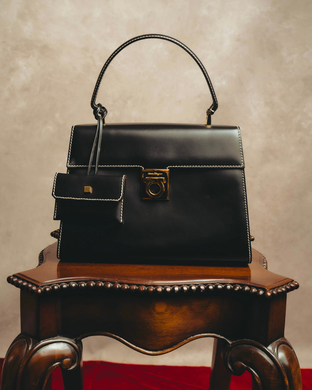 -SPECIAL- "Salvatore Ferragamo" 90's-00's Gancini contrast stitch leather handbag