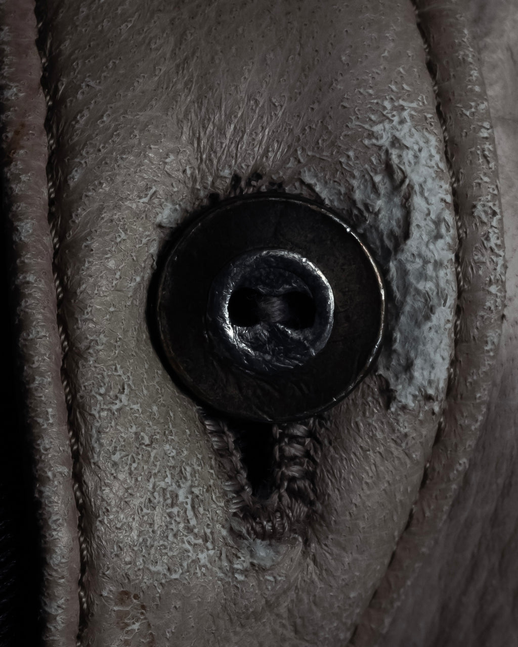 "ISAMU KATAYAMA" Dart-shaped deer leather shirt jacket