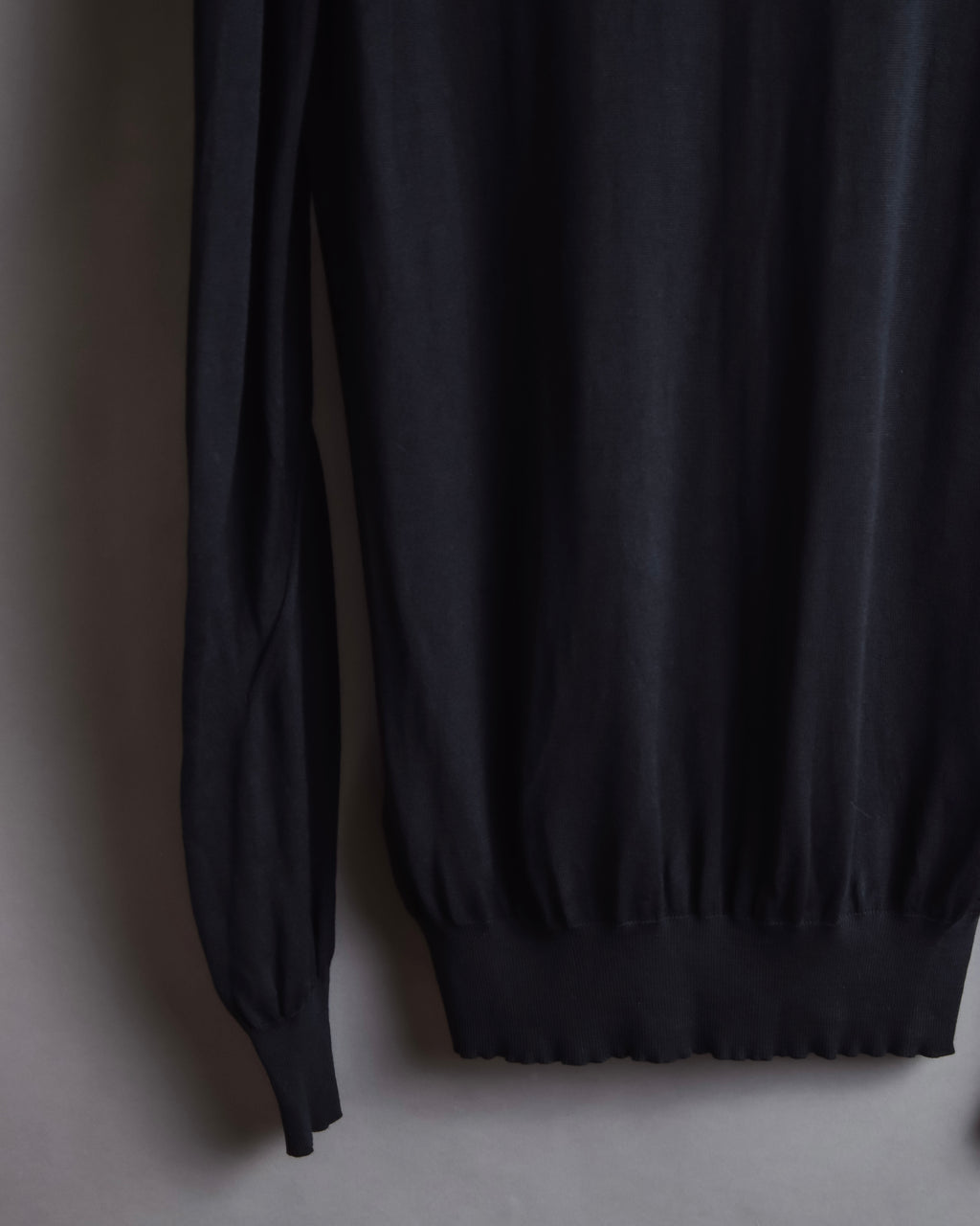 "MAISON MARGIELA" 15SS V-line panel design lightweight knit