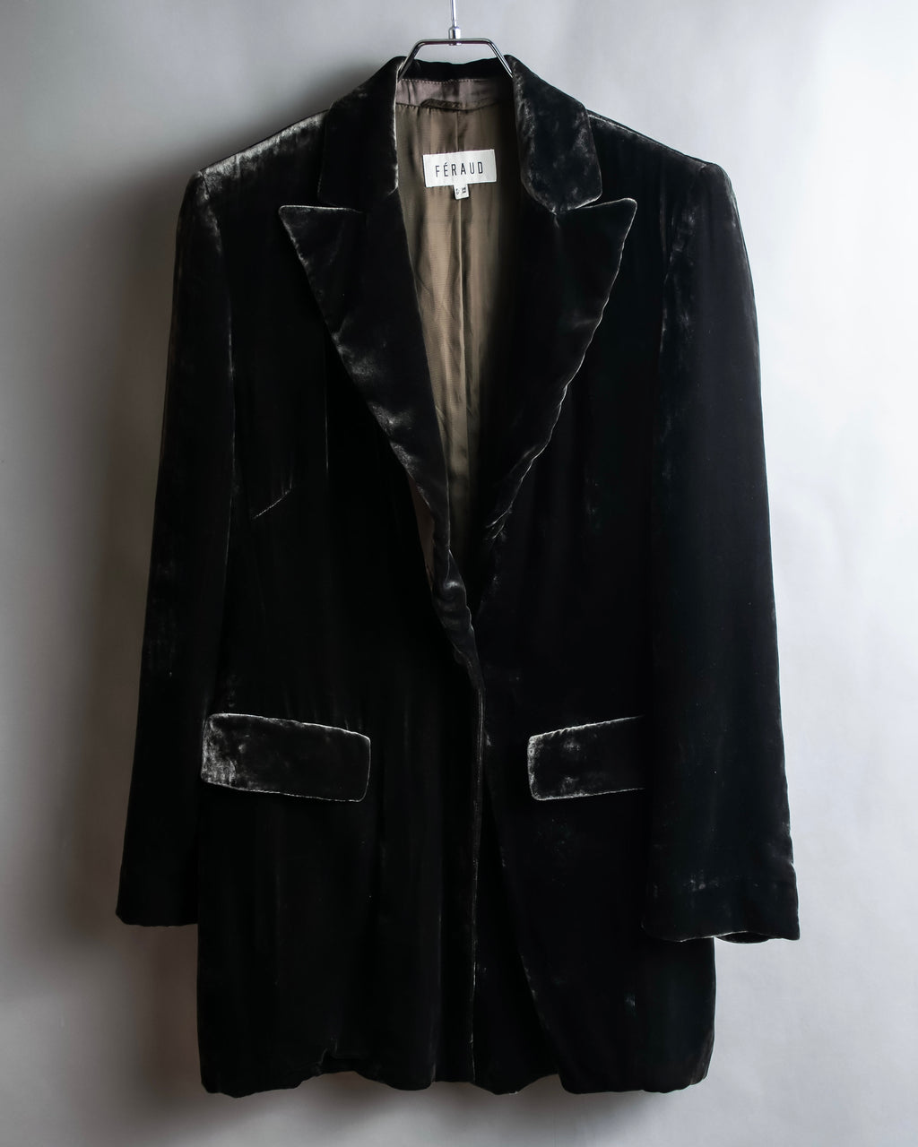 "FERAUD" Vintage velour glossy black tailored jacket