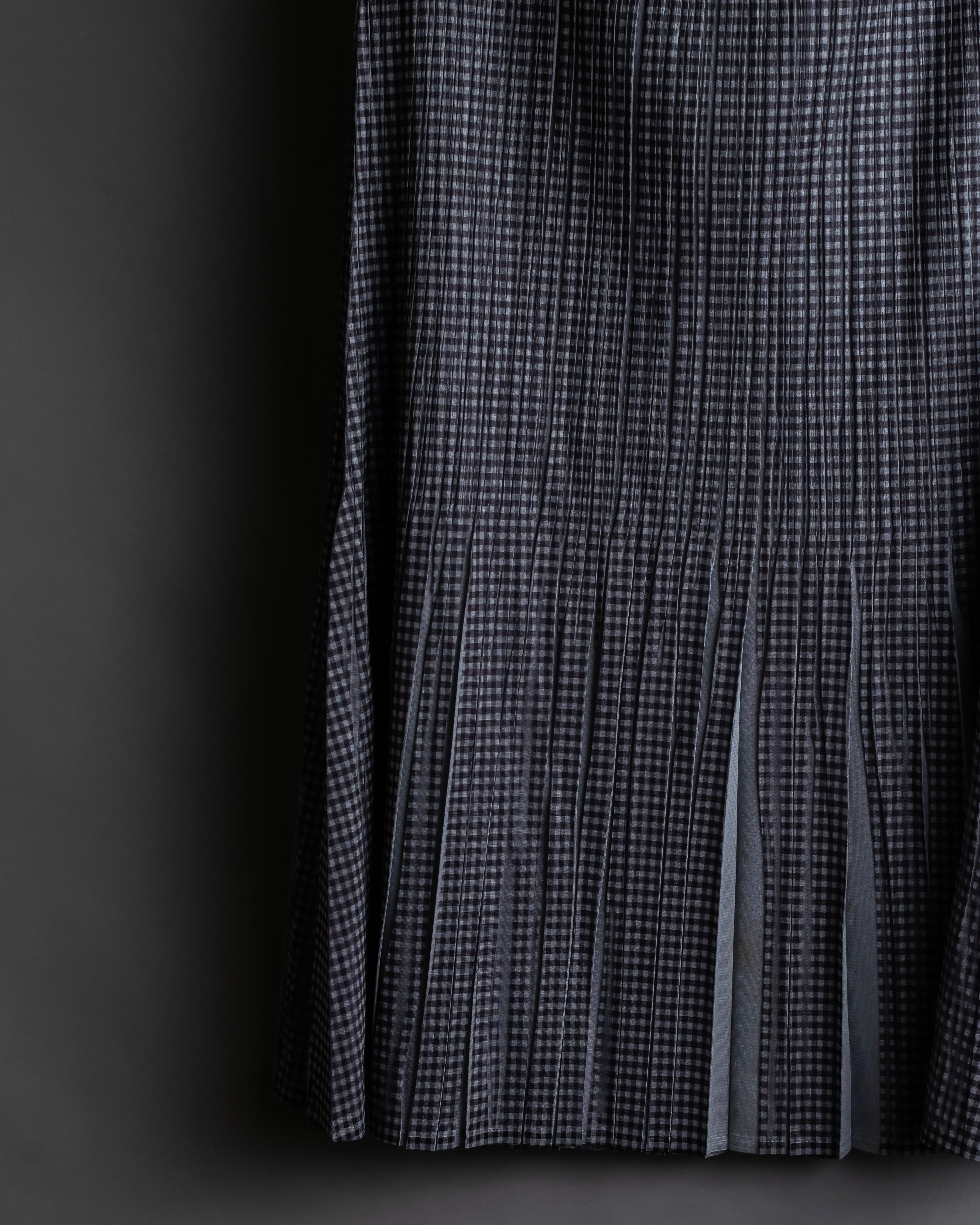 "PLEATS PLEASE ISSEY MIYAKE"
Gingham check sheer combination pleated skirt