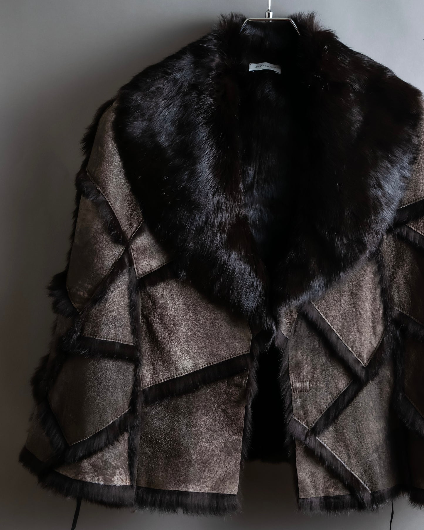 "GIVENCHY" Fur & leather used reversible short shawl collar jacket