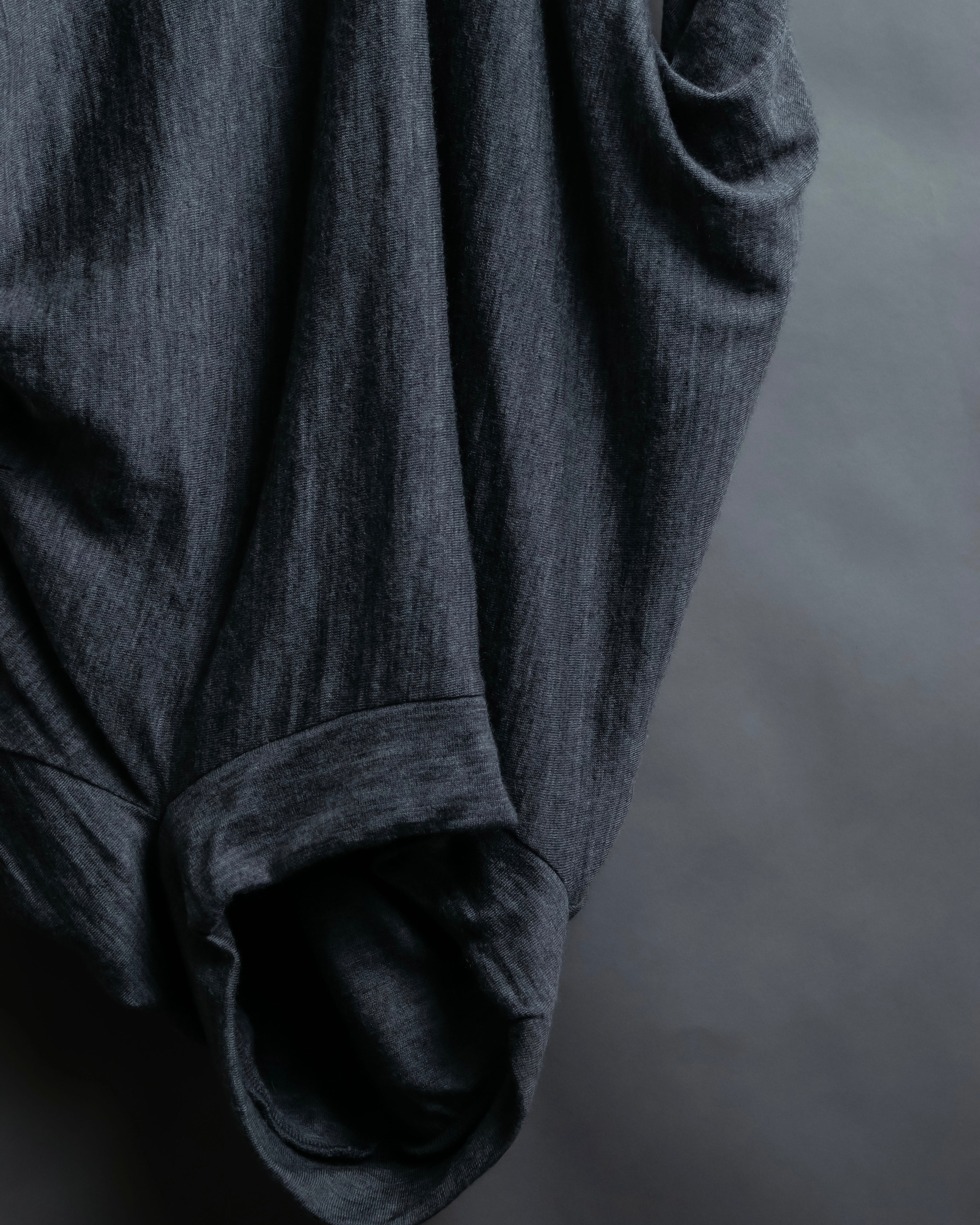 "JUNYA WATANABE COMME des GARCONS" 2008AW Collection Pieces Connected arms design knit