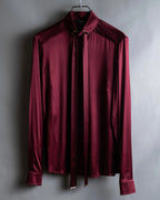 "GUCCI" Beautiful burgundy color silk bowtie shirt