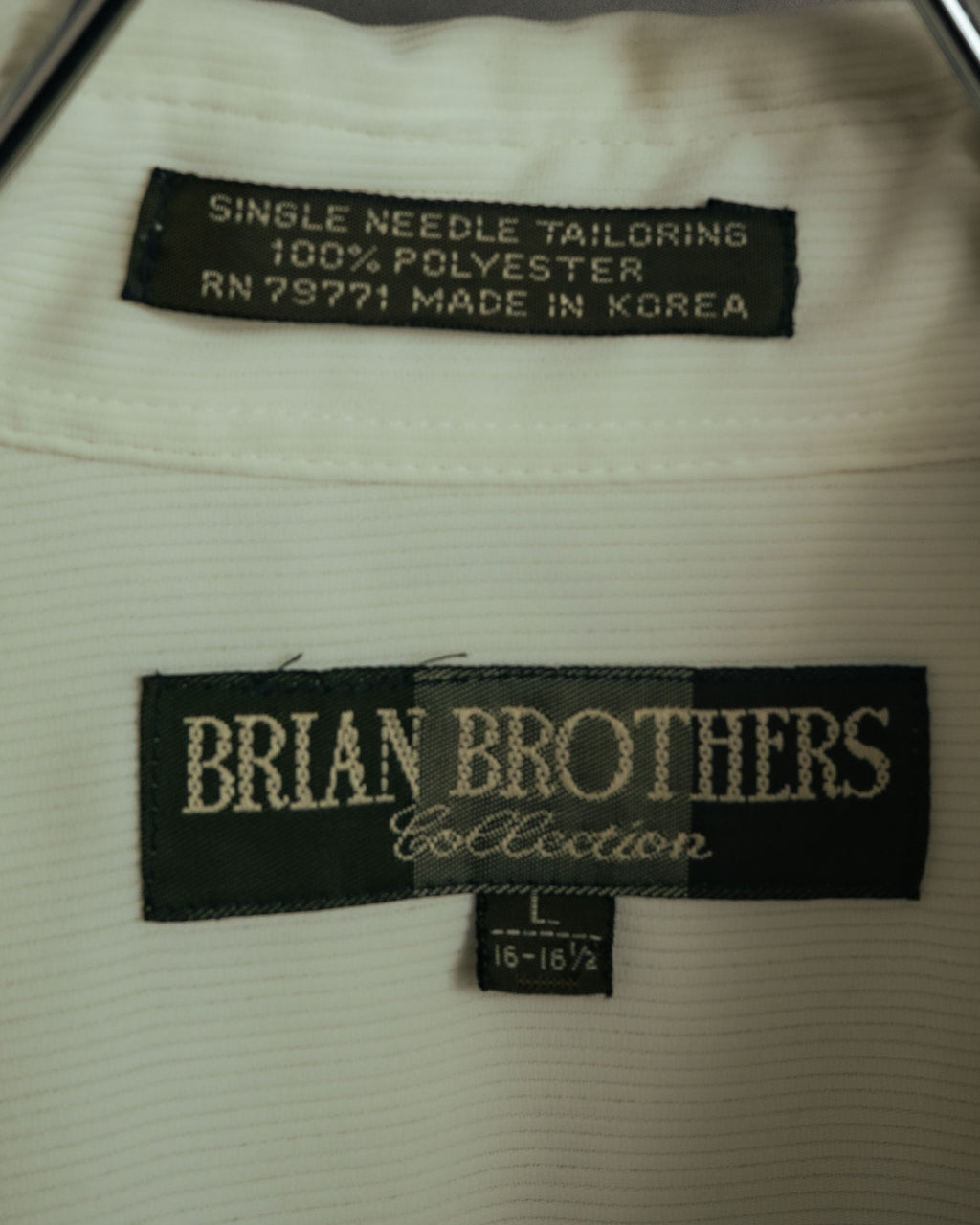 -MOOD Vintage Collections-
90’s Fine ridge ivory drape shirt