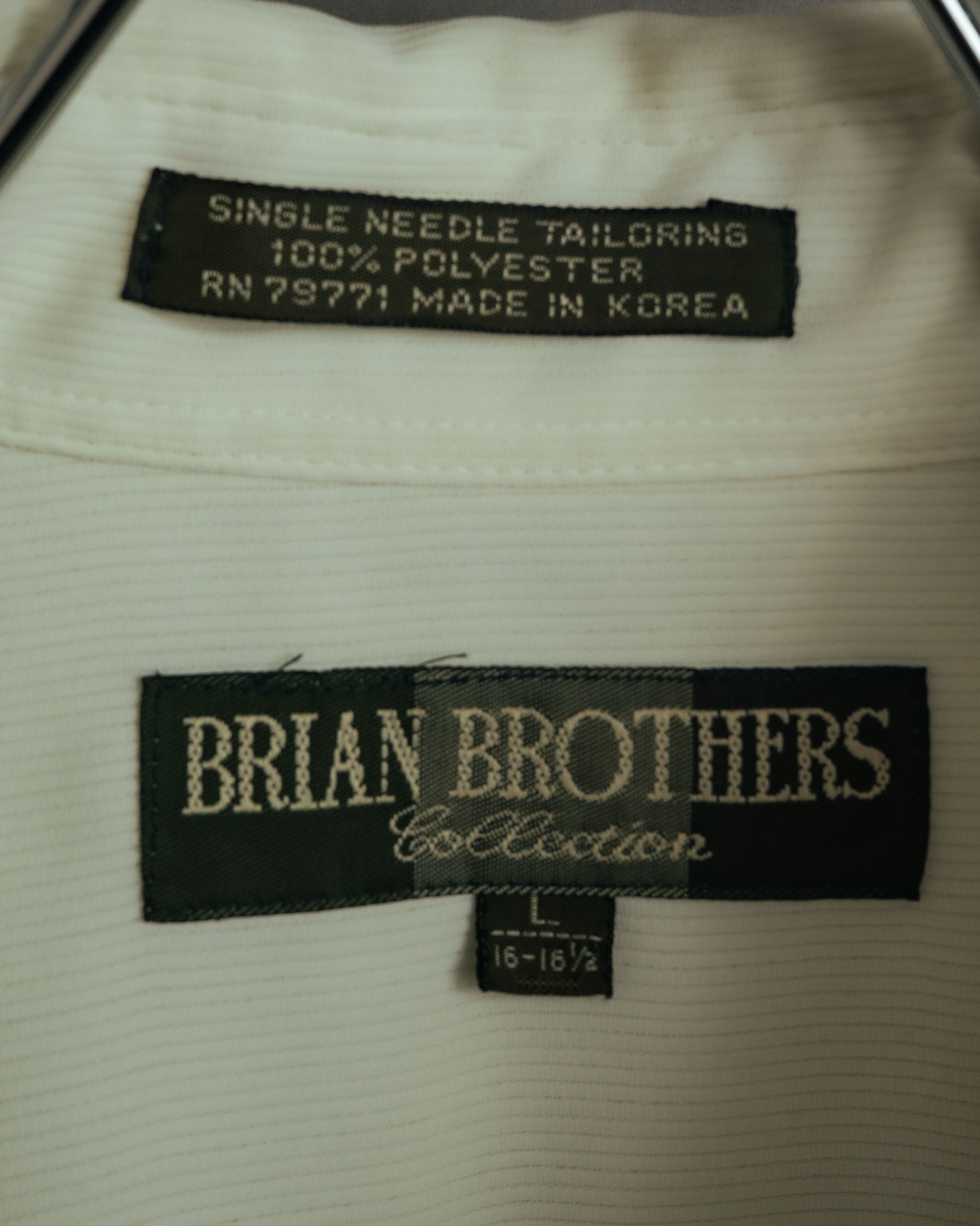 -MOOD Vintage Collections-
90’s Fine ridge ivory drape shirt