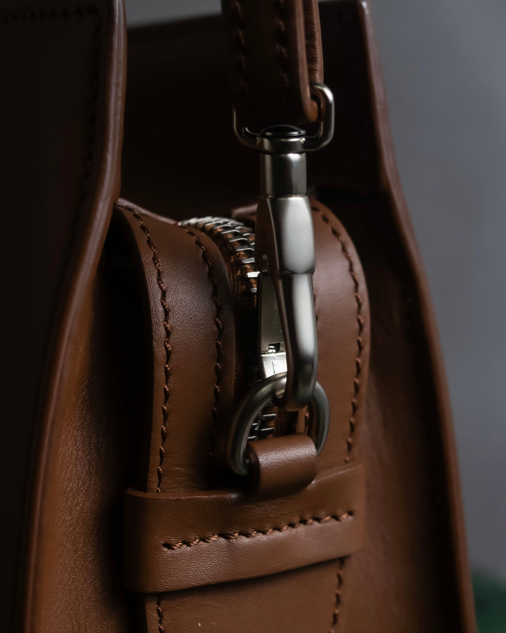 "Max Mara" Renzo Piano design Whitney bag