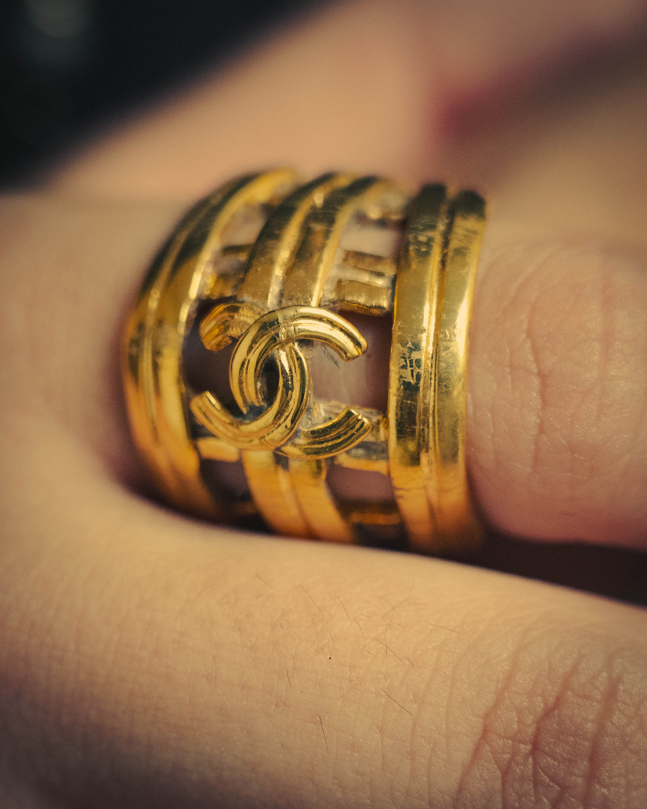 -SPECIAL- “CHANEL” 1996 Spring Collection Lattice CC wide band ring