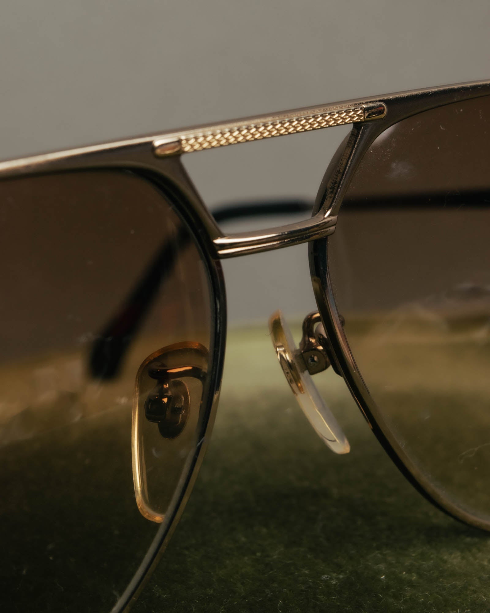 "Burberrys" 90's Classic metal aviator sunglasses
