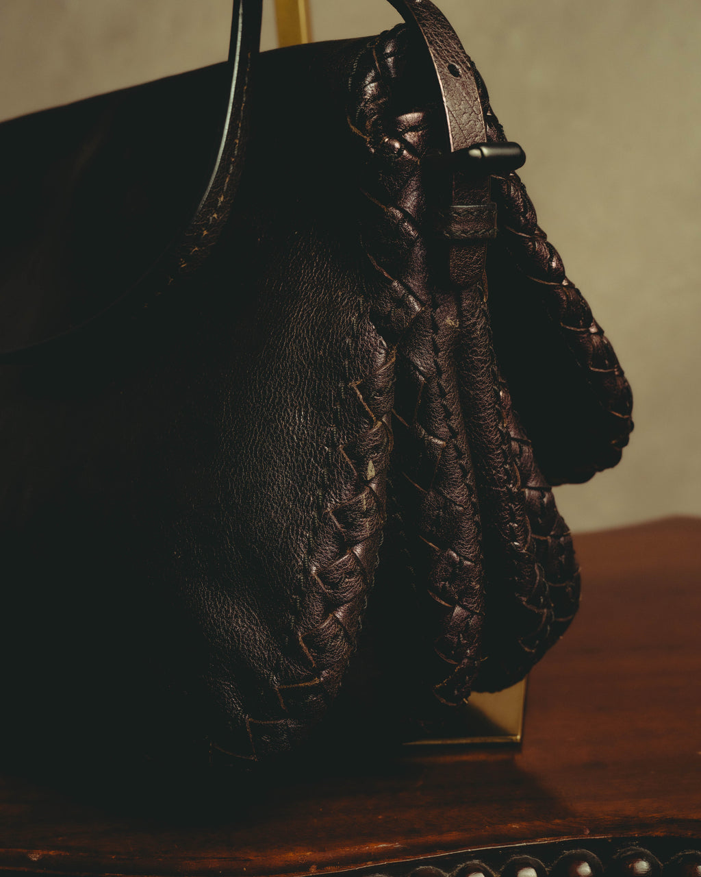 “BOTTEGA VENETA” 10’s Iridescent calfskin intrecciato trim crossbody bag