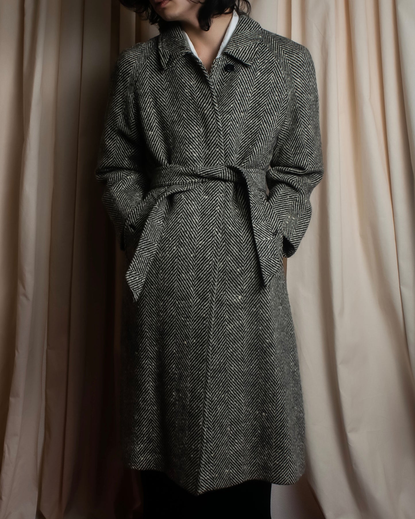 "BURBERRYS" Herringbone belted design soutien collar coat