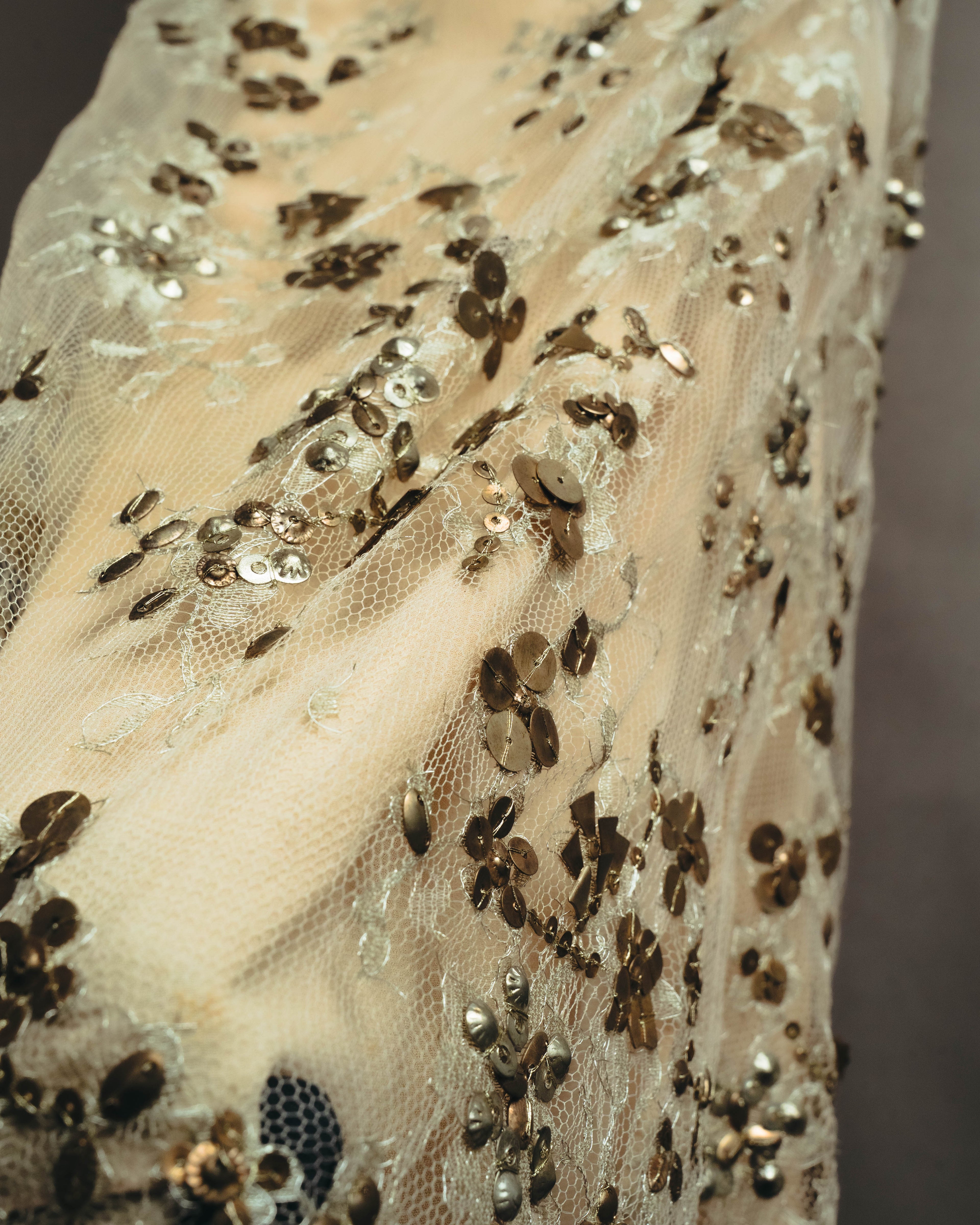 –SPECIAL– "VALENTINO" 00's-10's Embellished lace cocktail dress