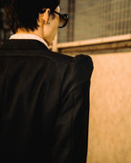 Chaqueta entallada y curvilínea del proceso -REF-