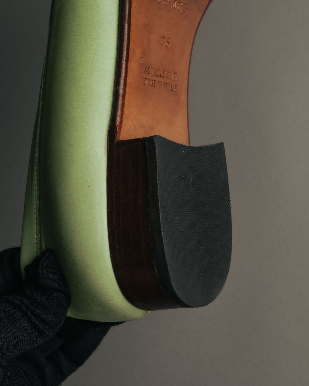 “Hermès” 90’s-00’s Kelly buckle leather loafer