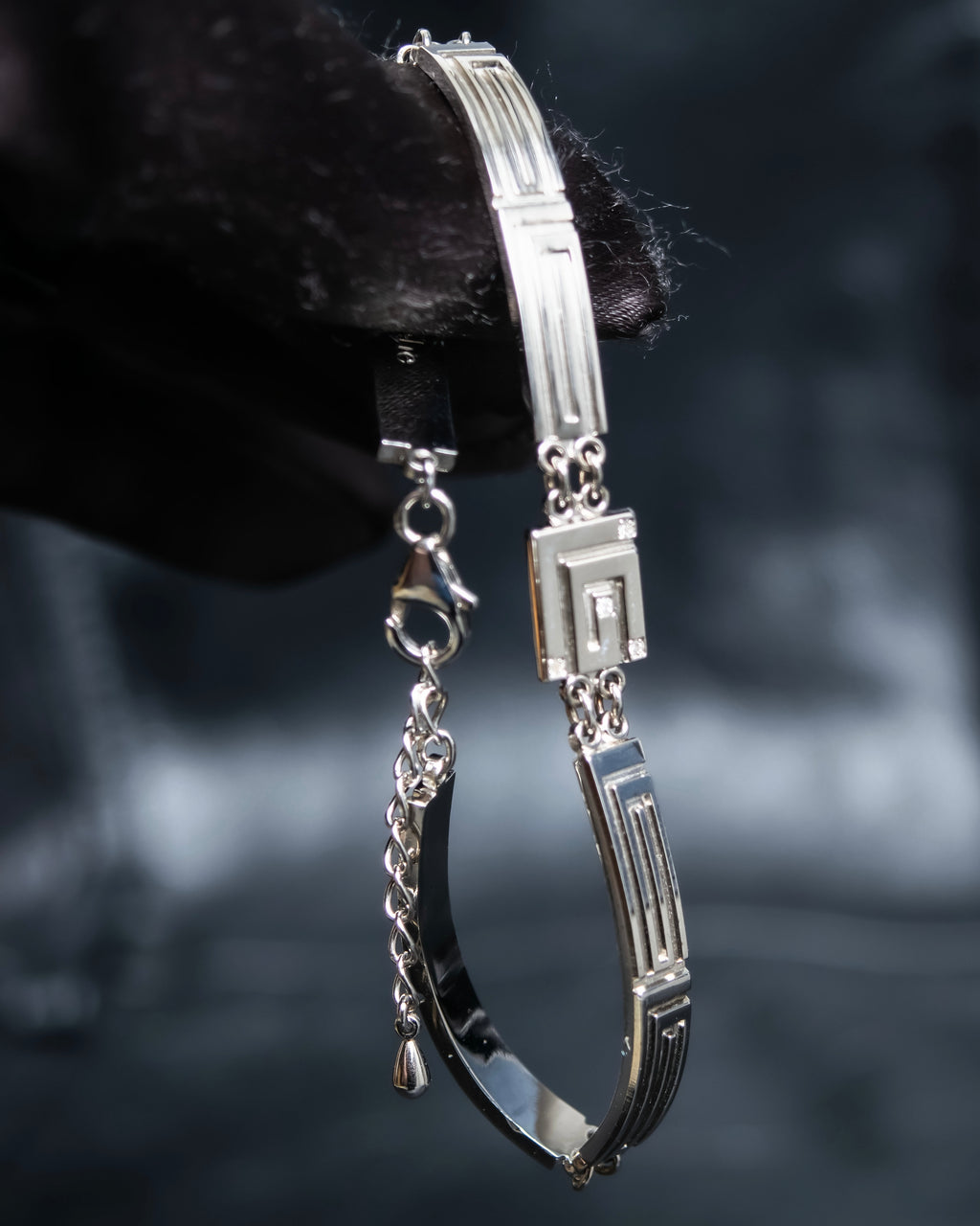 "Guy Laroche" Logo motif silver bracelet