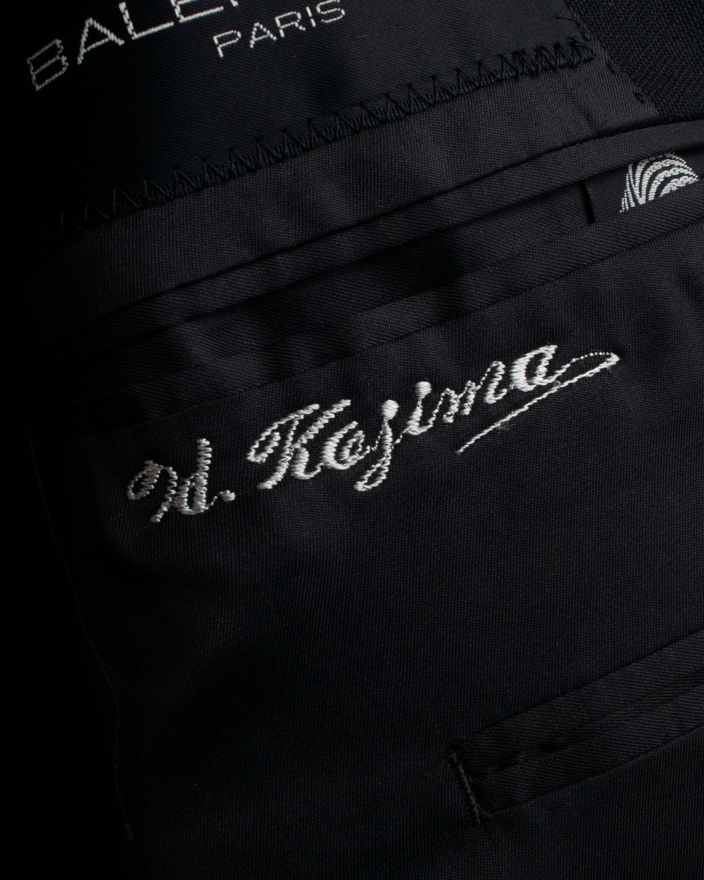 "BALENCIAGA" Structured tailored shawl collar jacket