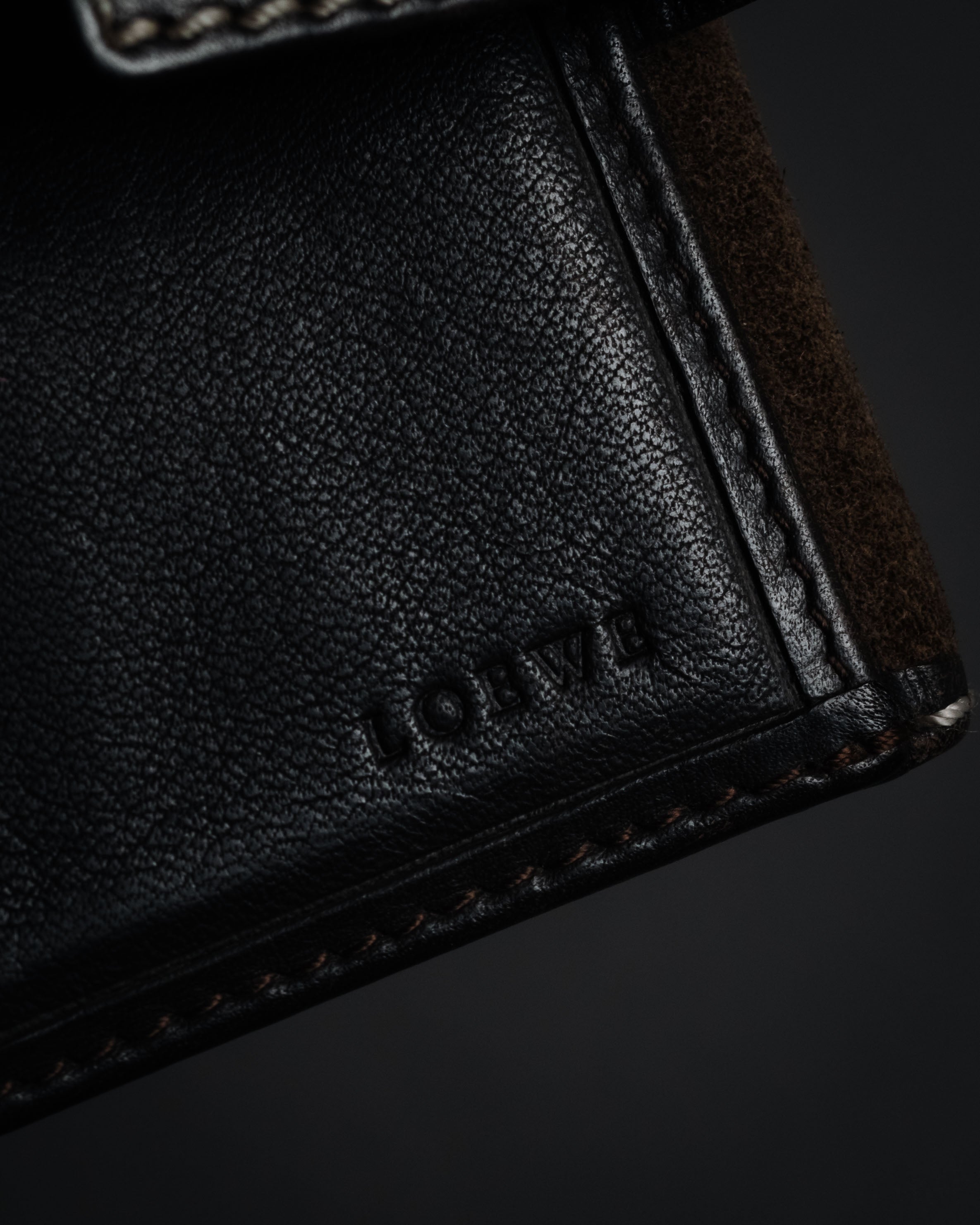 "LOEWE" 90’s-00’s suede anagram compact wallet