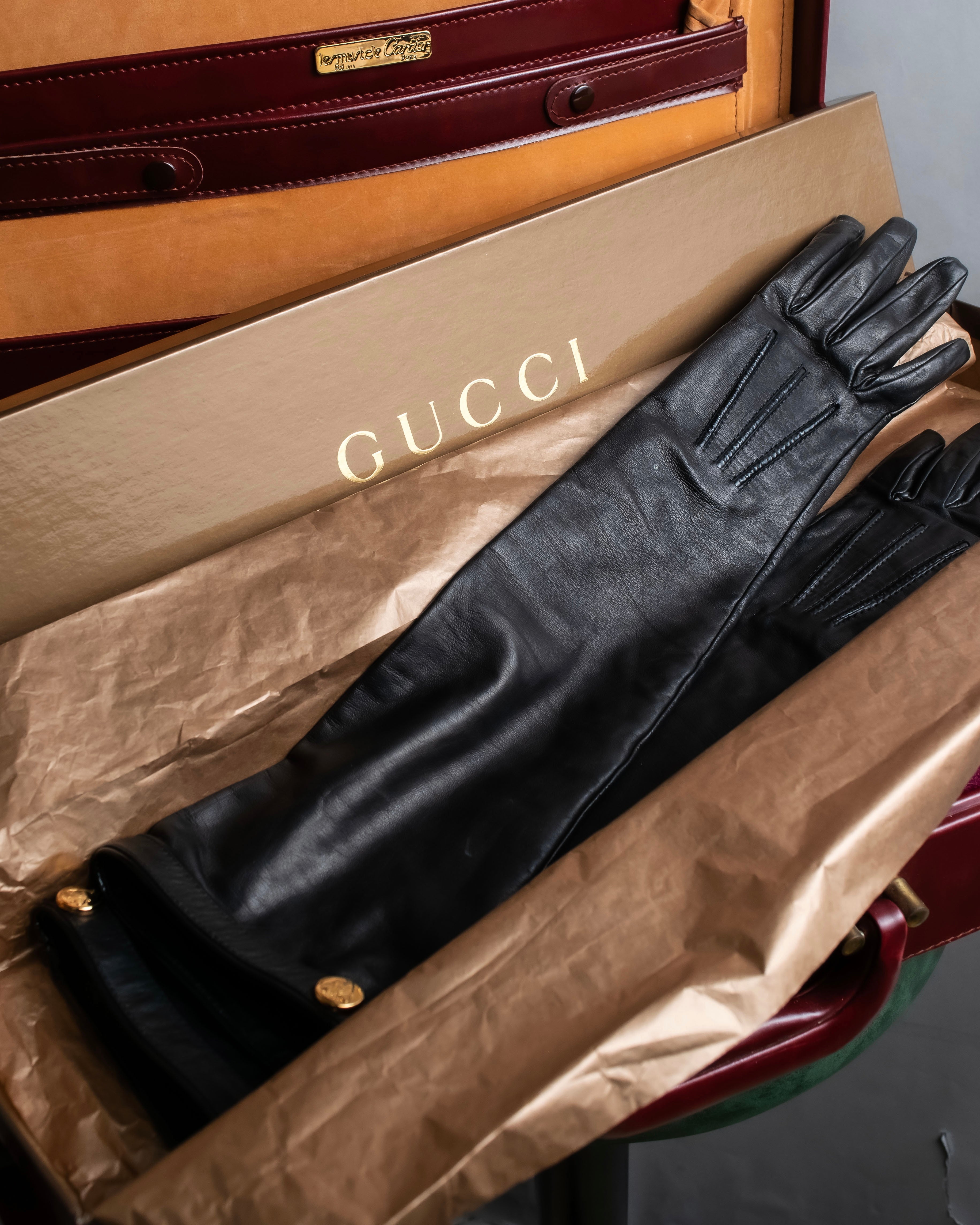"GUCCI" Gold metal button design long leather gloves