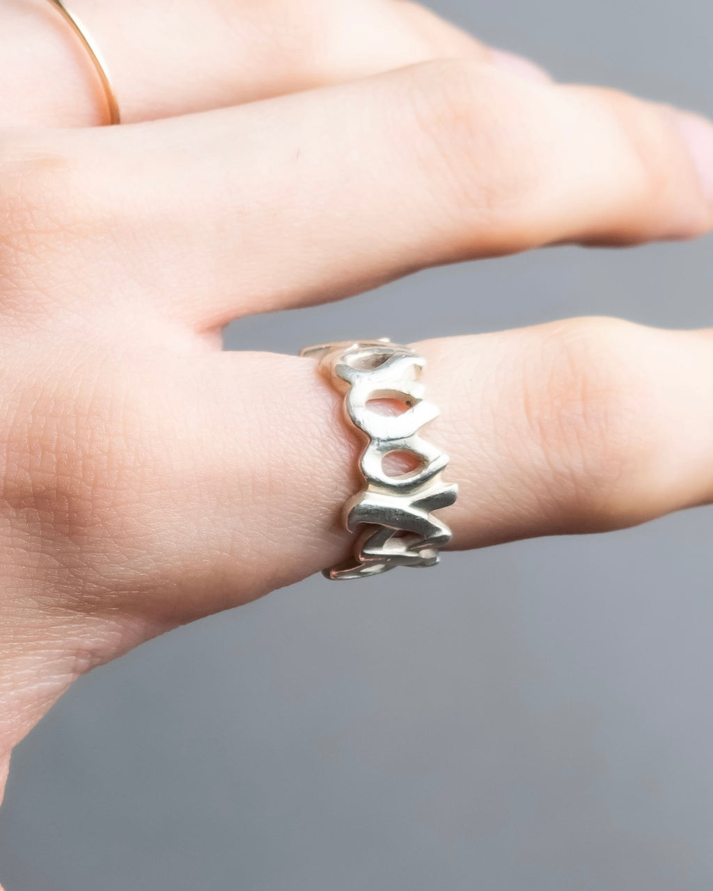 "Tiffany&Co" Paloma picasso love and kiss xo motif ring