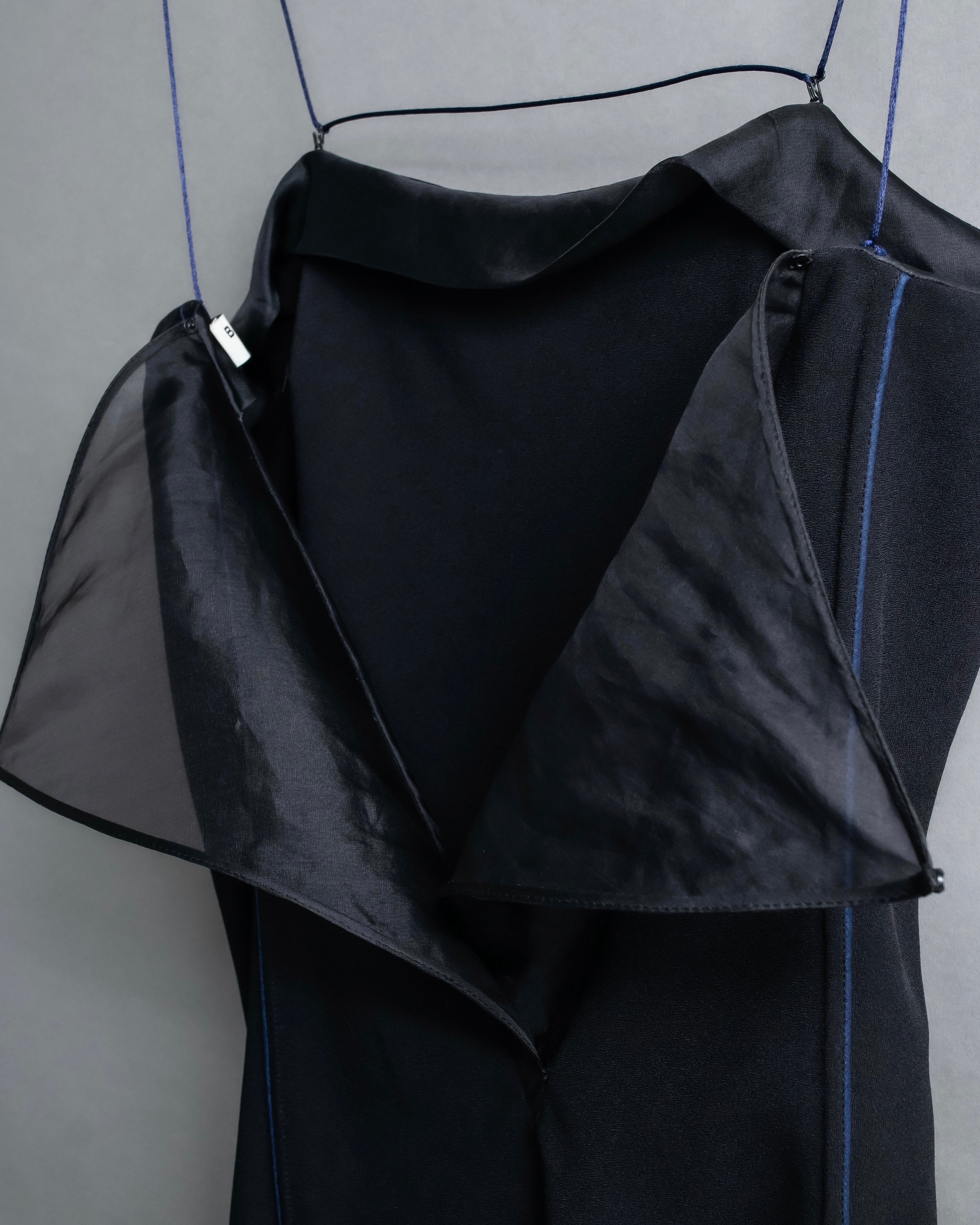 "BALENCIAGA" Piping material switching camisole