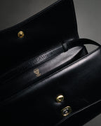 "GUCCI" 70’s-80’s Crest logo leather shoulder bag