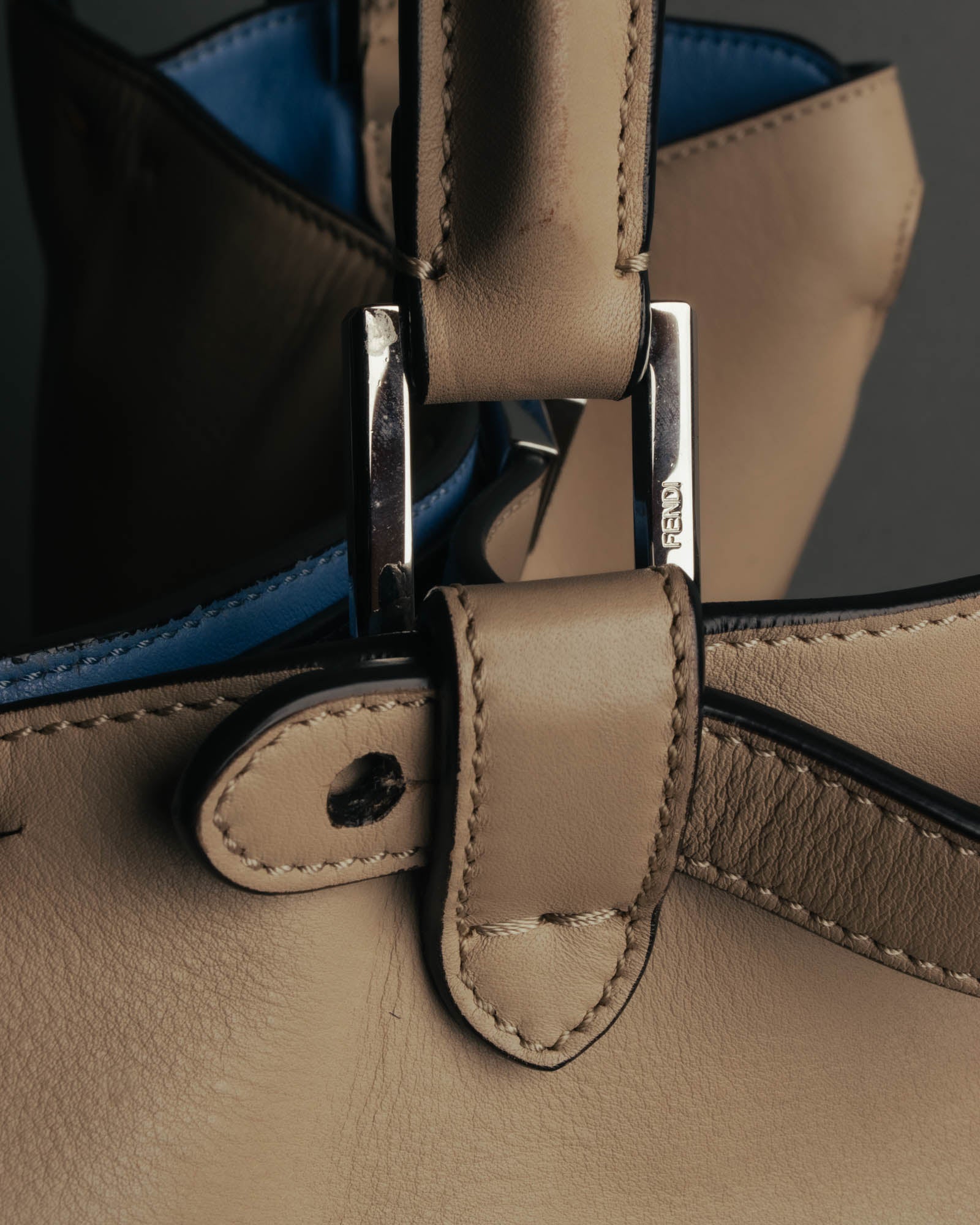 "FENDI" 2010's Soft leather peekaboo x lite handbag