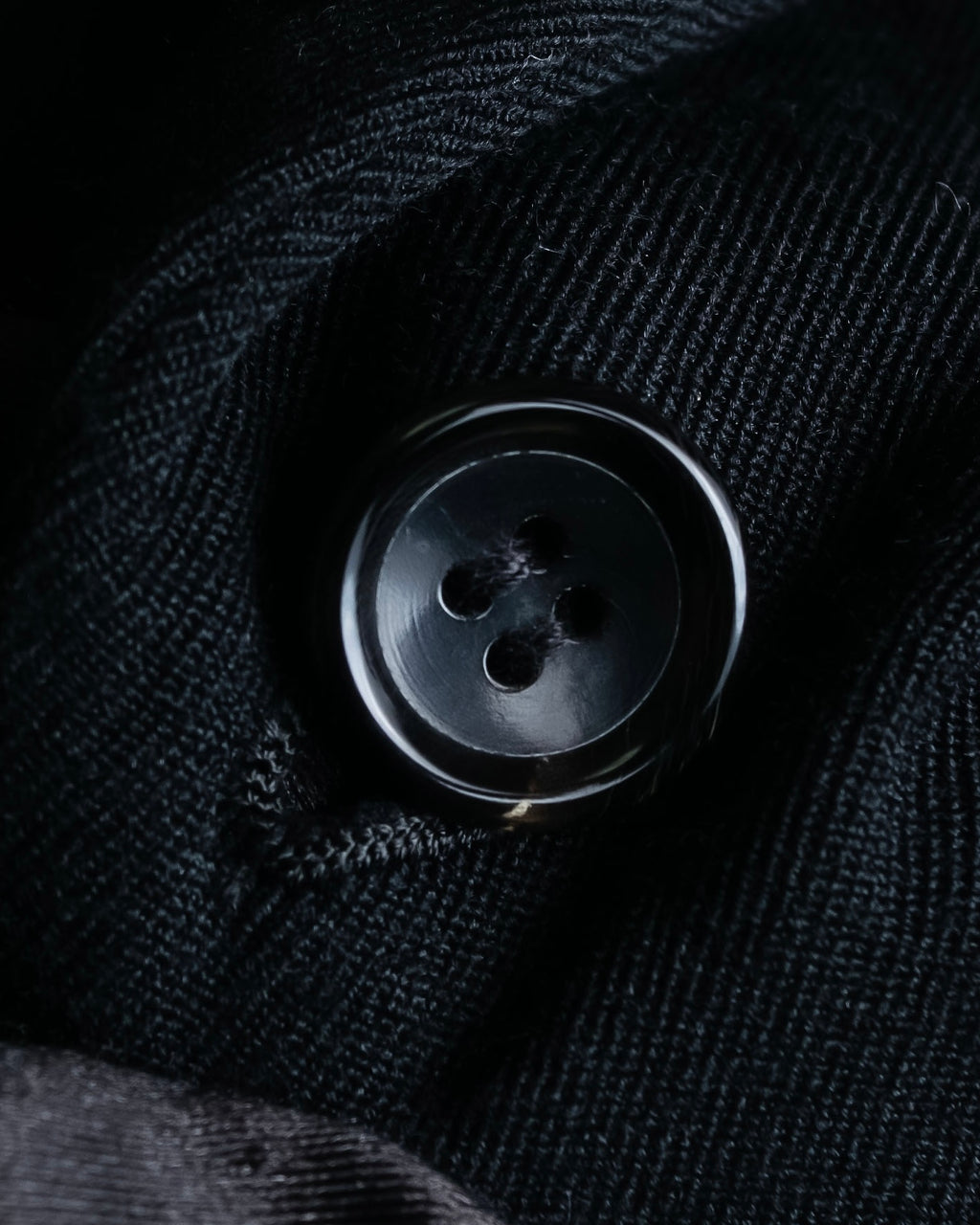 "COMME des GARCONS" Peaked lapel double-breasted long tailored jacket