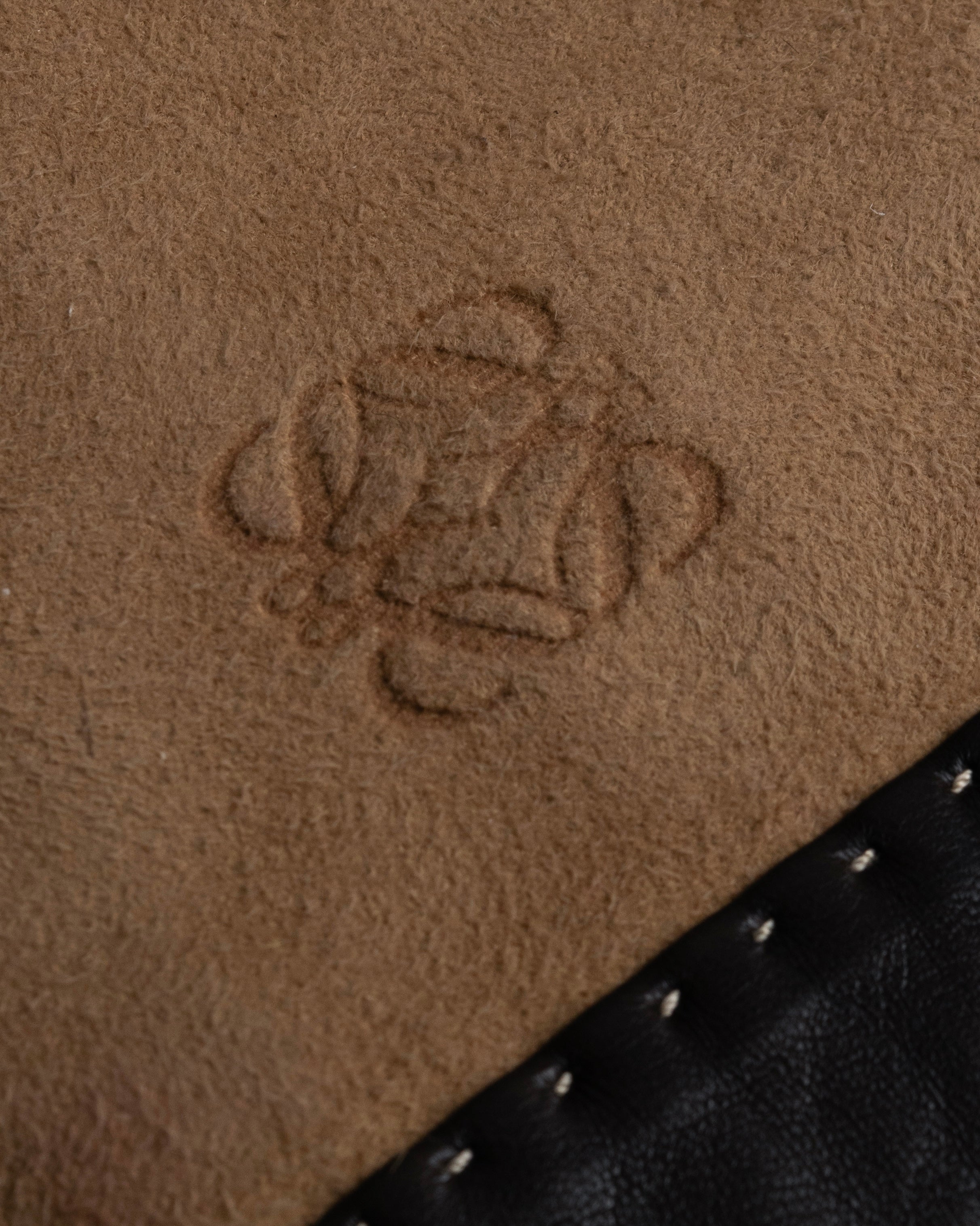 "LOEWE" Logo engraved combination leather gloves