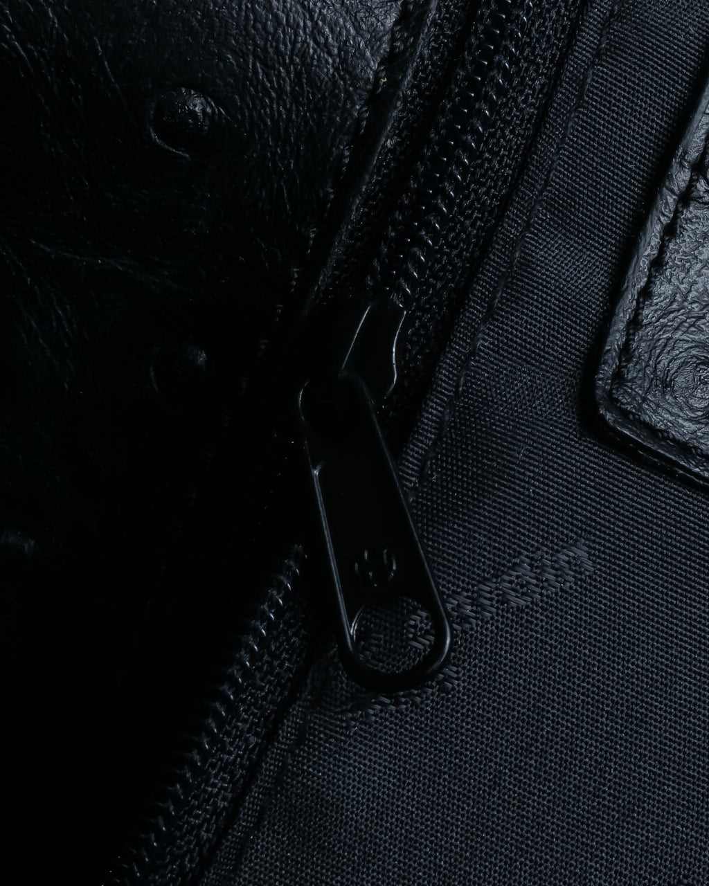 "Pierre Cardin" Turnlock design ostrich leather top handle bag