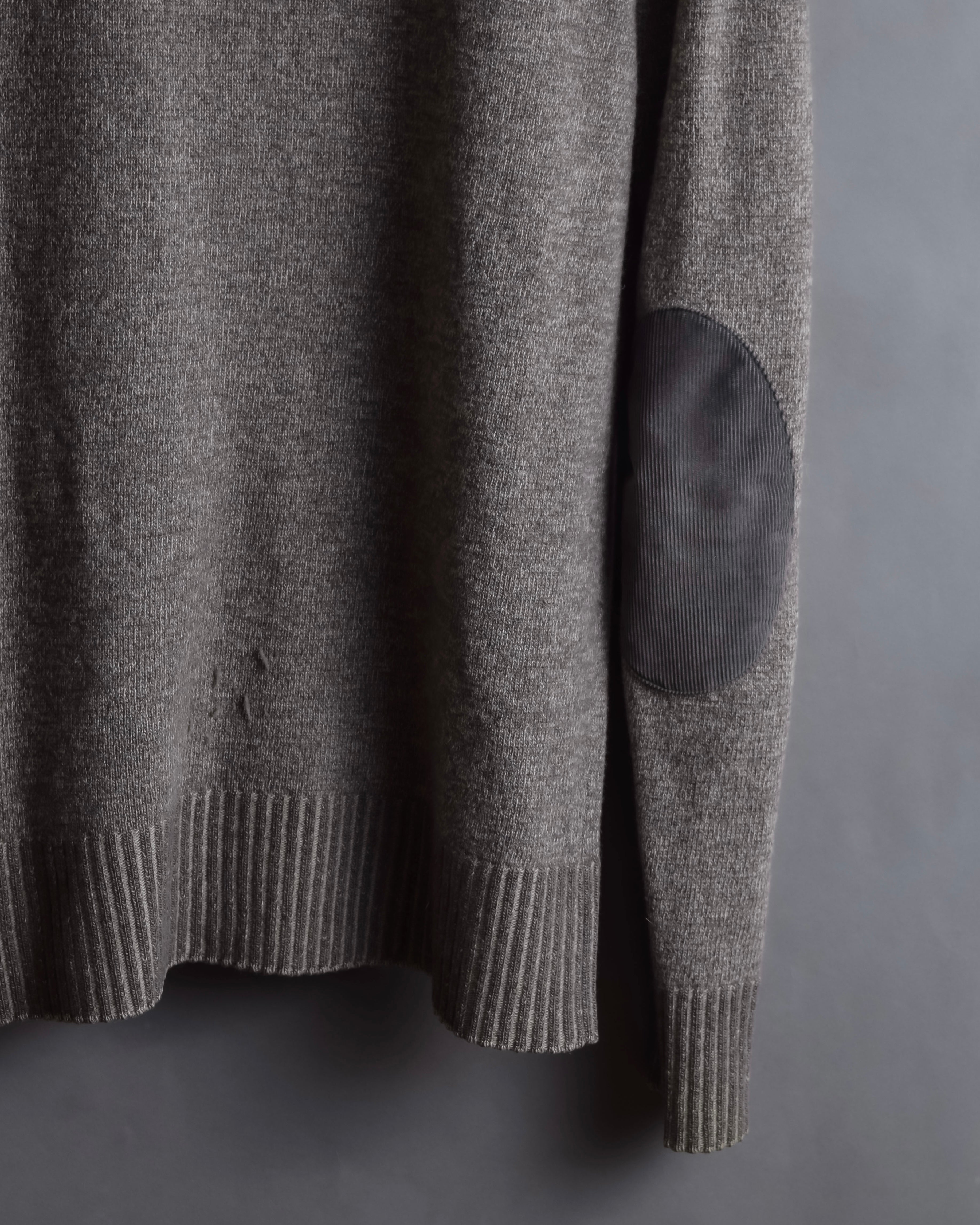 "MAISON MARGIELA" 13AW Patch accented low gauge wool cardigan