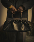 -SPECIAL- “GUCCI“ 90’s-00’s Structured frame gathered leather handbag