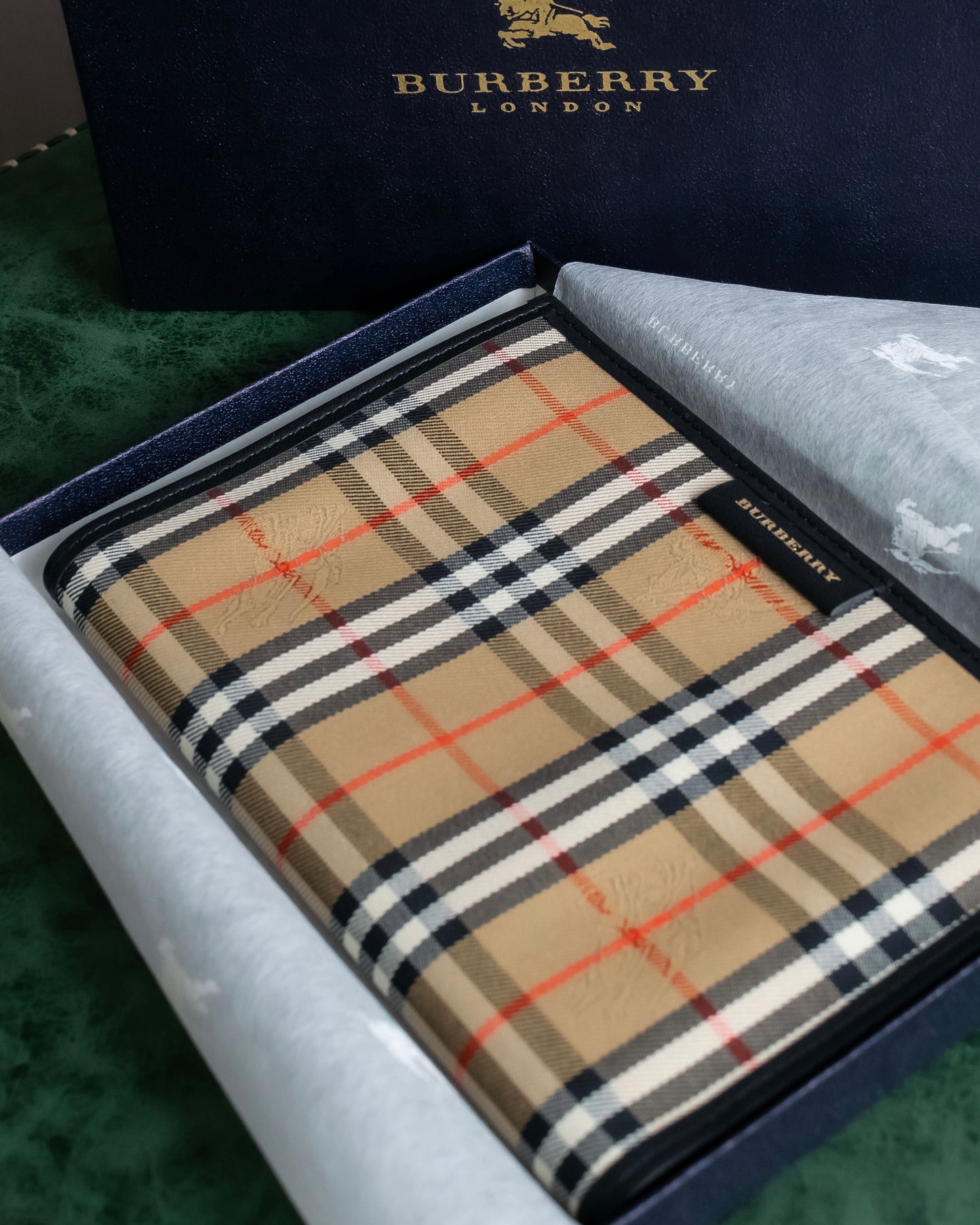 "BURBERRY" Nova check & horse riding knight pattern leather notebook cover