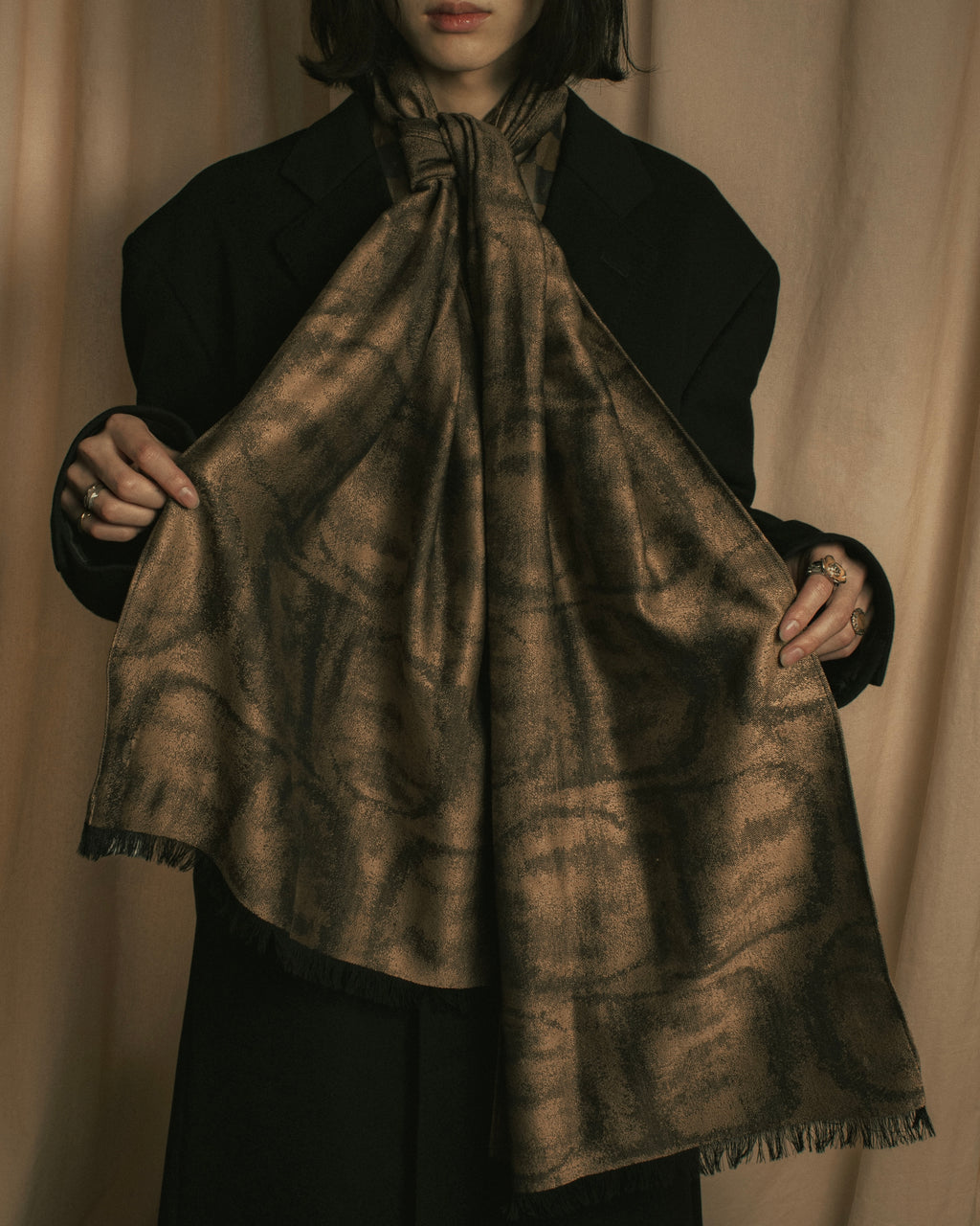 -SPECIAL- "Christian Dior"
90's-00's Abstract Expression Pattern Large Stole