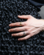 "VENDOME" Crystal attached wave band ring