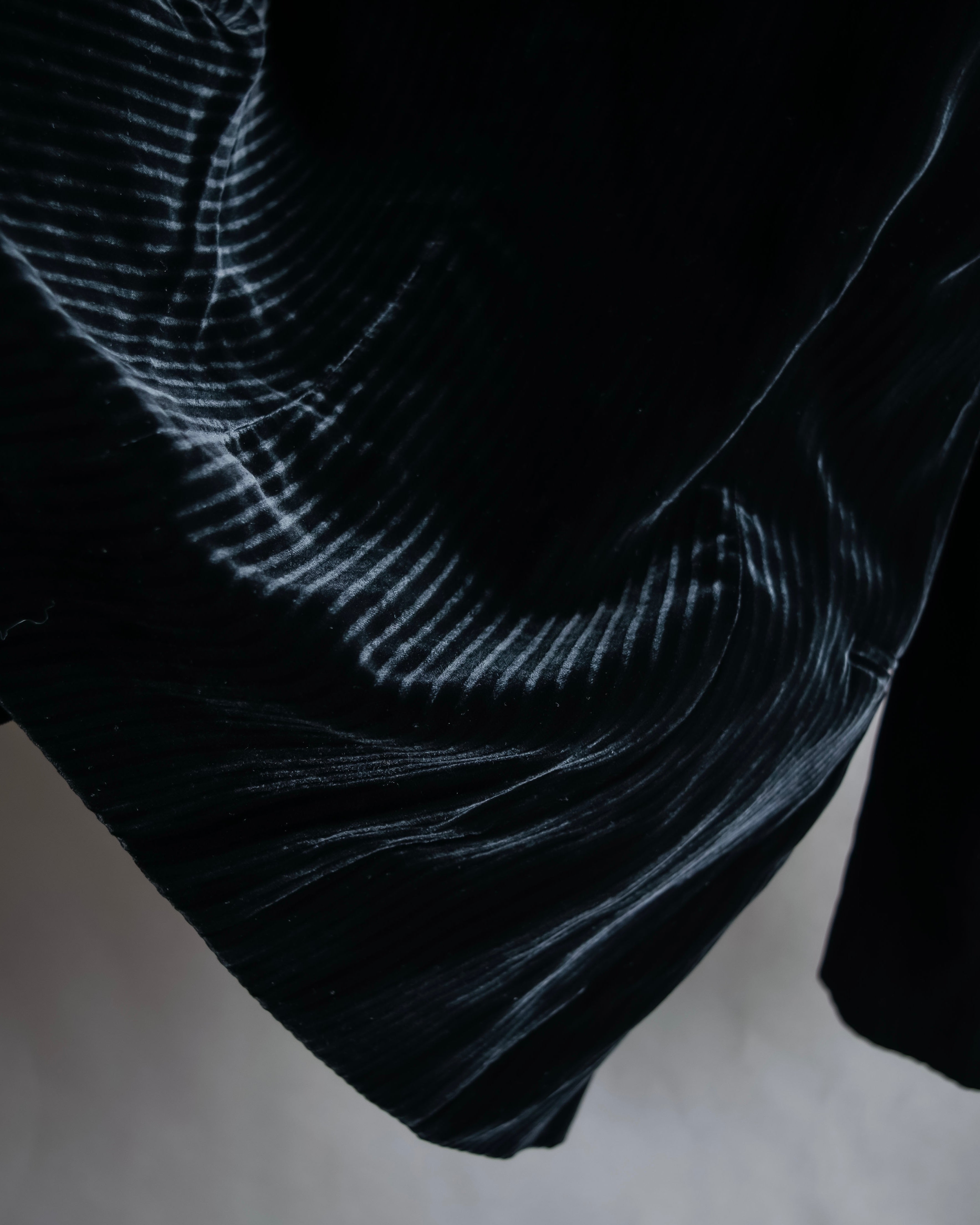 "GIORGIO ARMANI" Beautiful shape velour tailored jacket