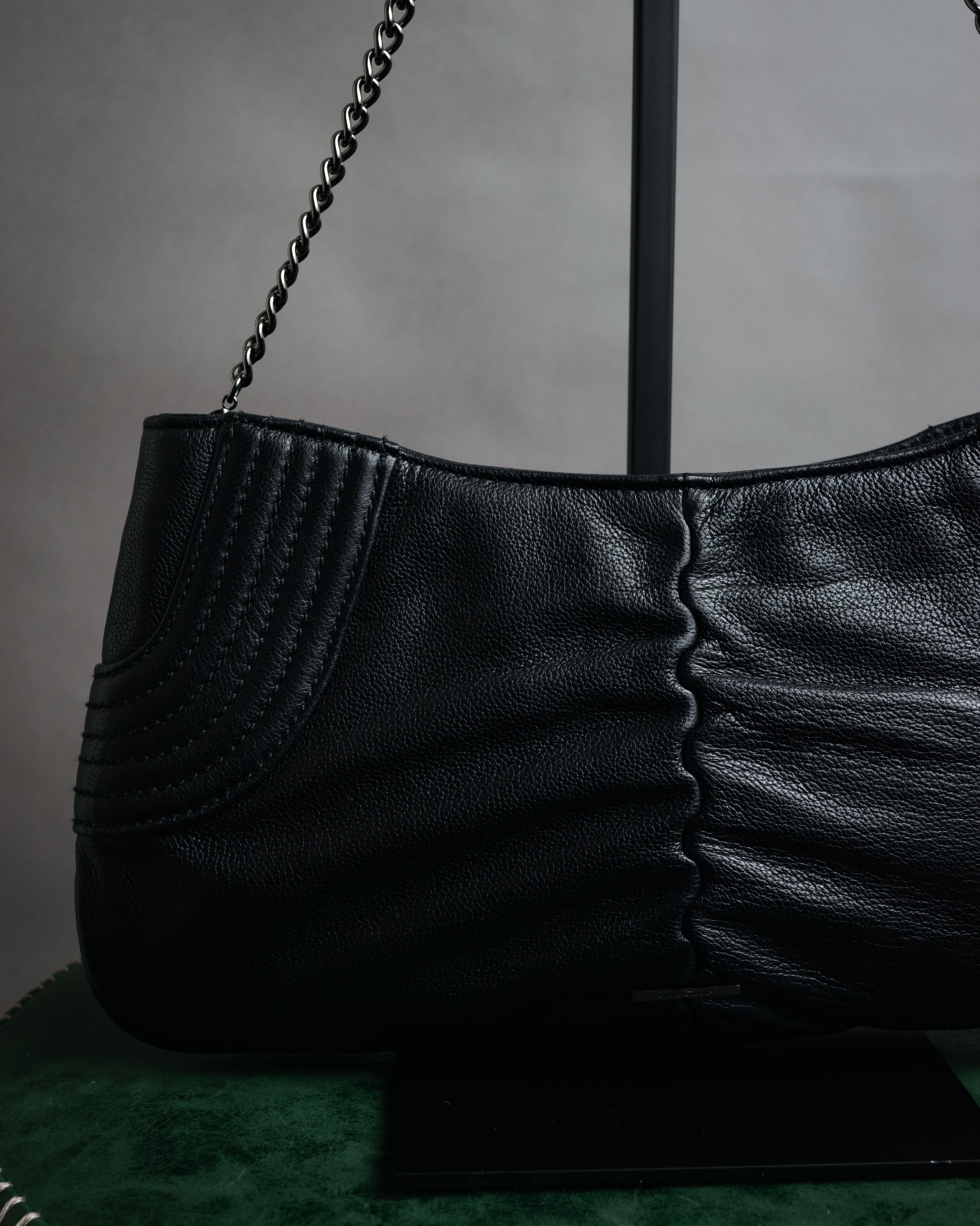 “Salvatore Ferragamo” 2000’s Gathered leather chain shoulder bag