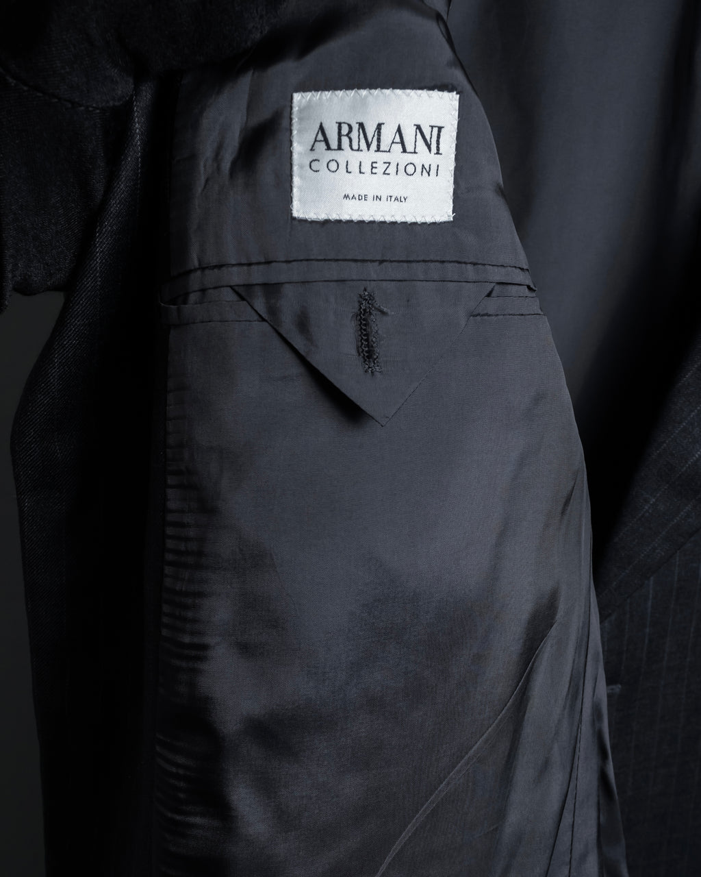 "ARMANI COLLEZIONI" Deep charcoal pinstripe set up