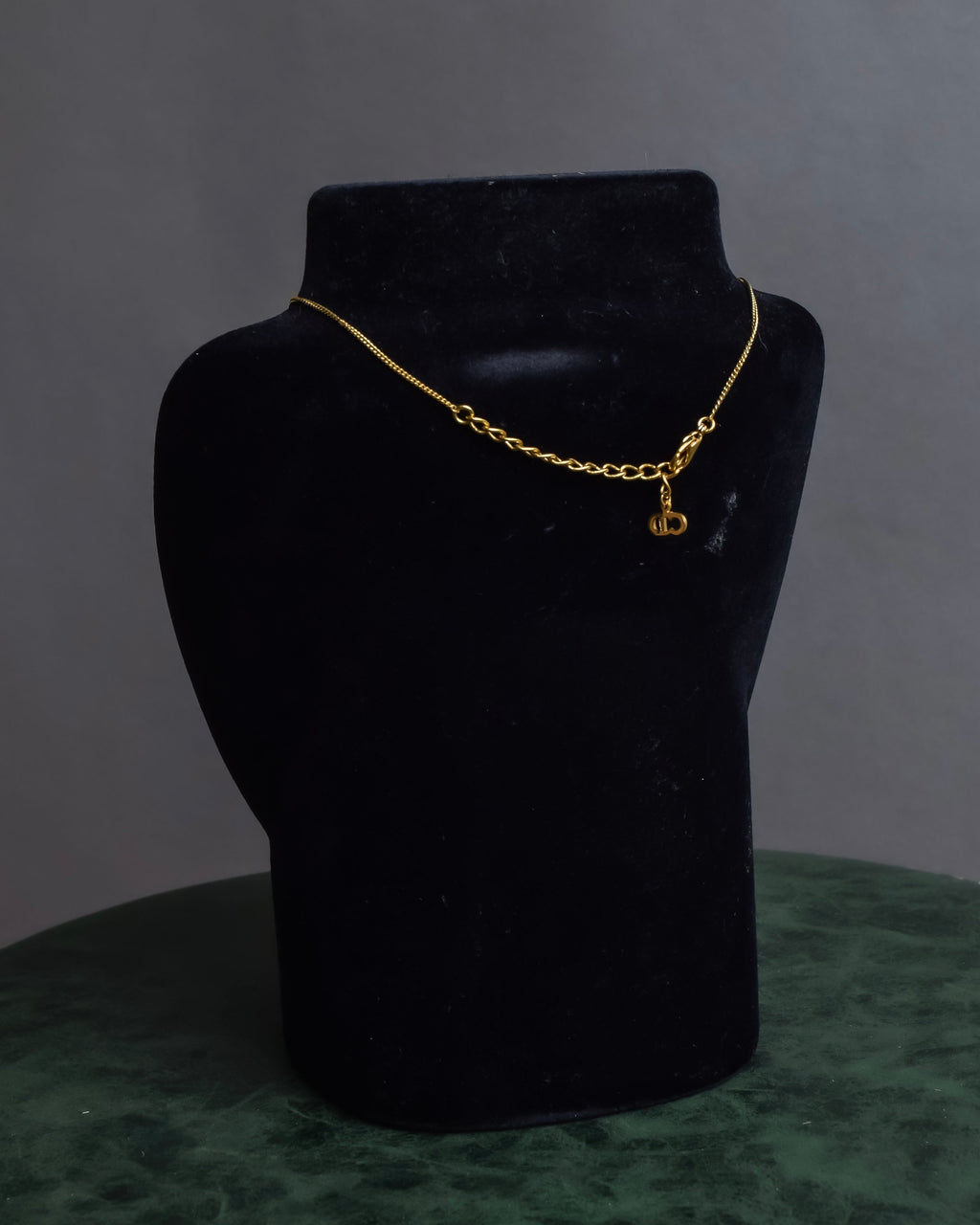 "Christian Dior" Round plate motif gold necklace