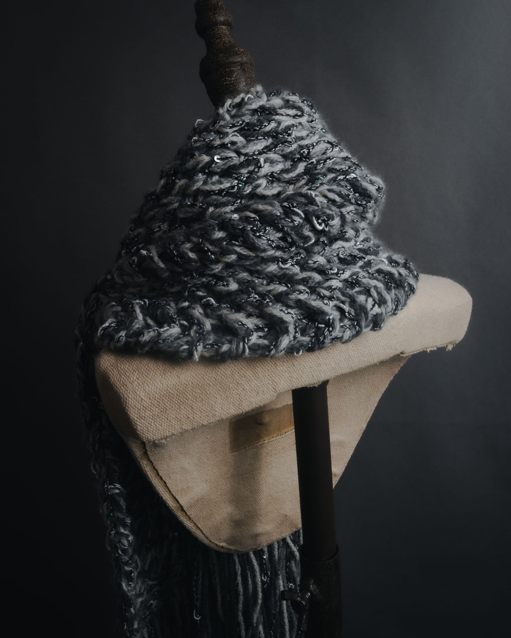 "CHANEL" 2005AW fantasy yarn embellished fringe scarf