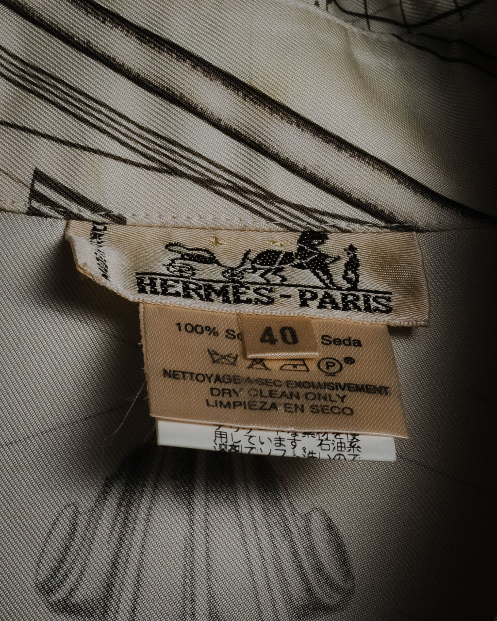 –SPECIAL– "HERMES" 90’s La musique des sphères silk twill printed shirt