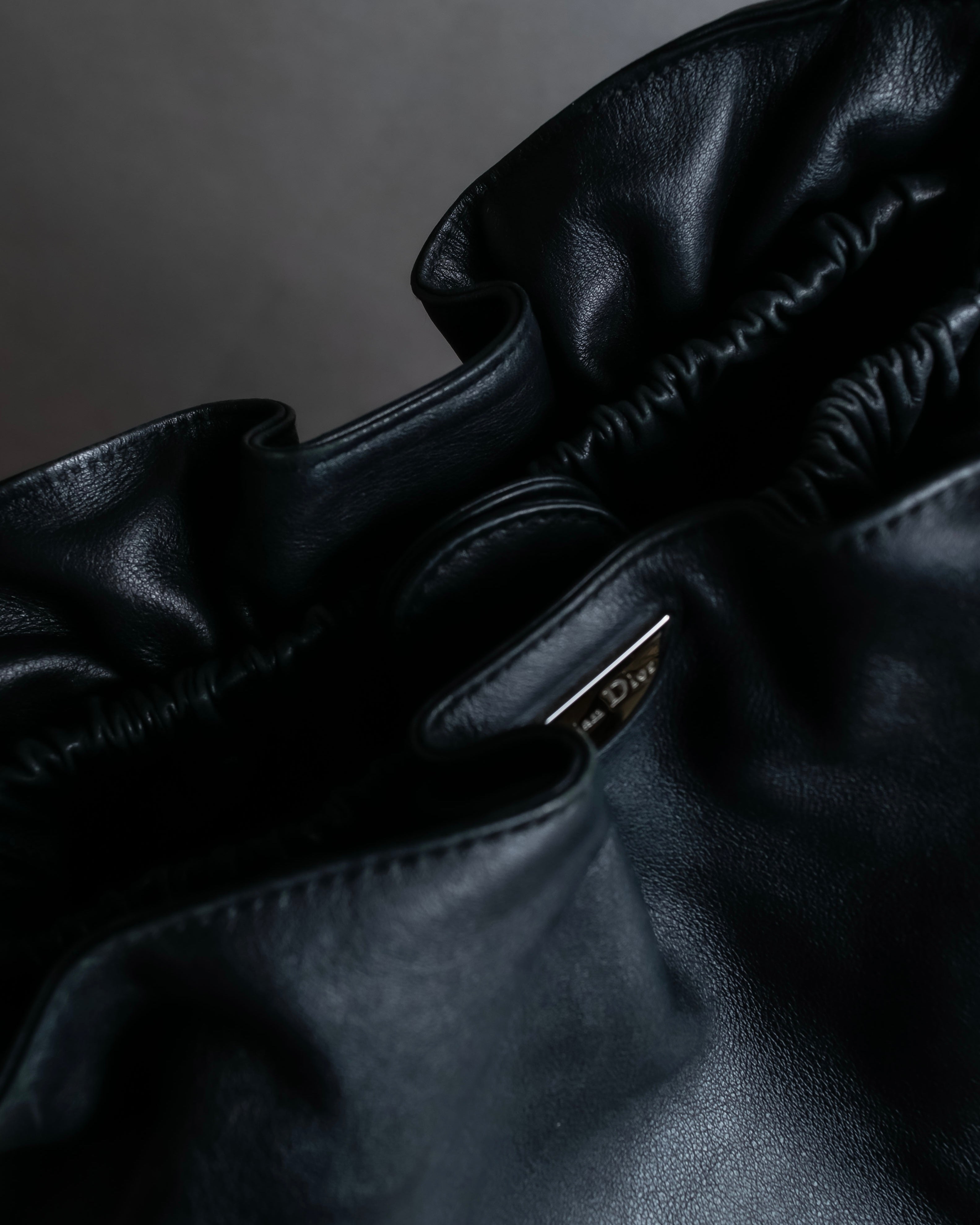 "Christian Dior" Maris Pearl series gathered design leather bag