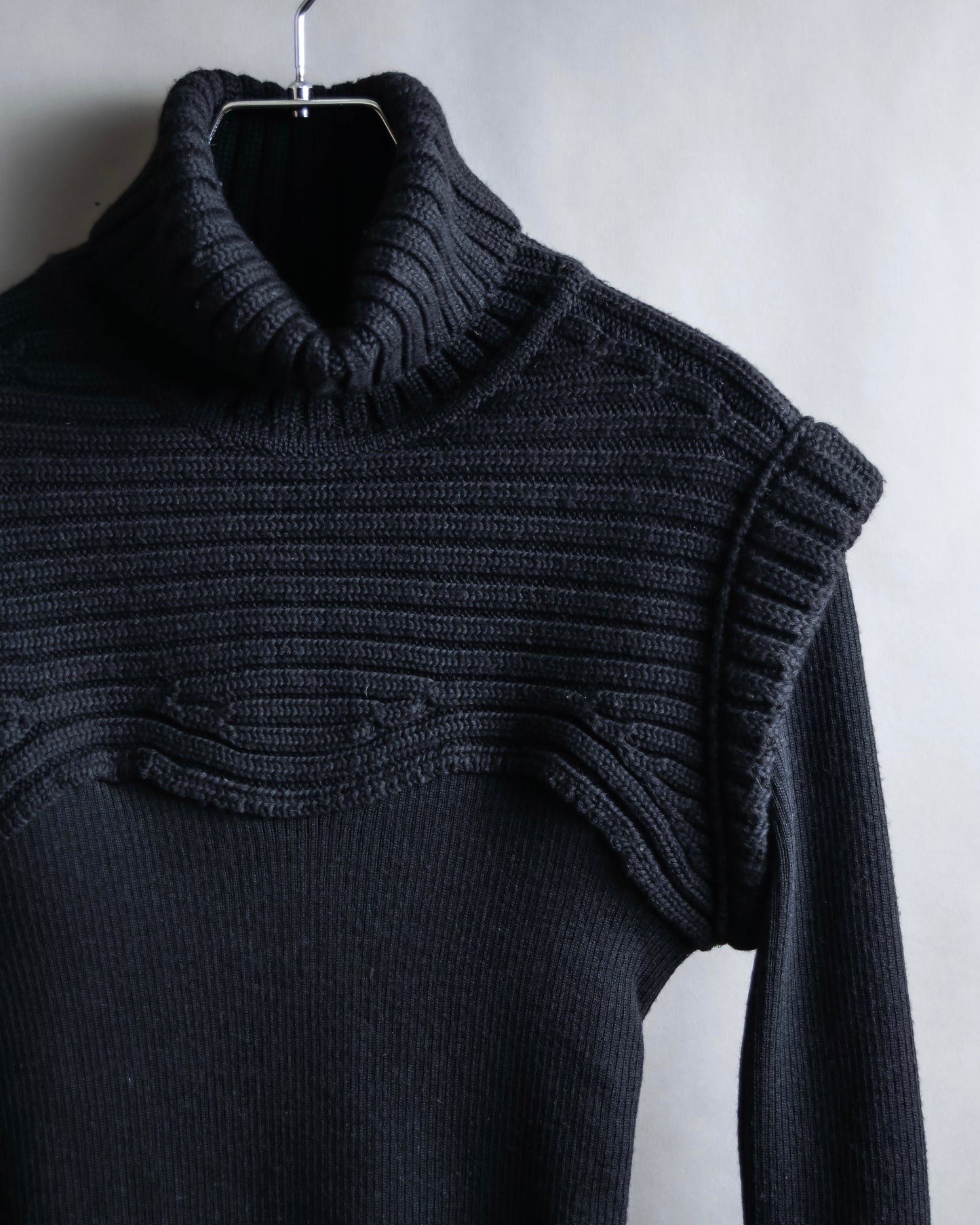 "FENDI" Bustier docking shape ribbed turtleneck knit