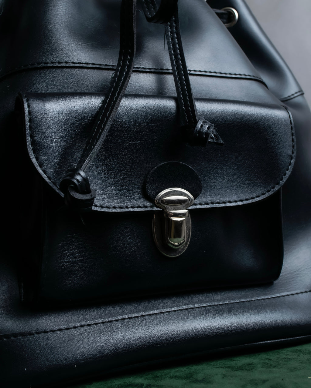 "COMME des GARCONS" Drawcord strings design PVC leather bag