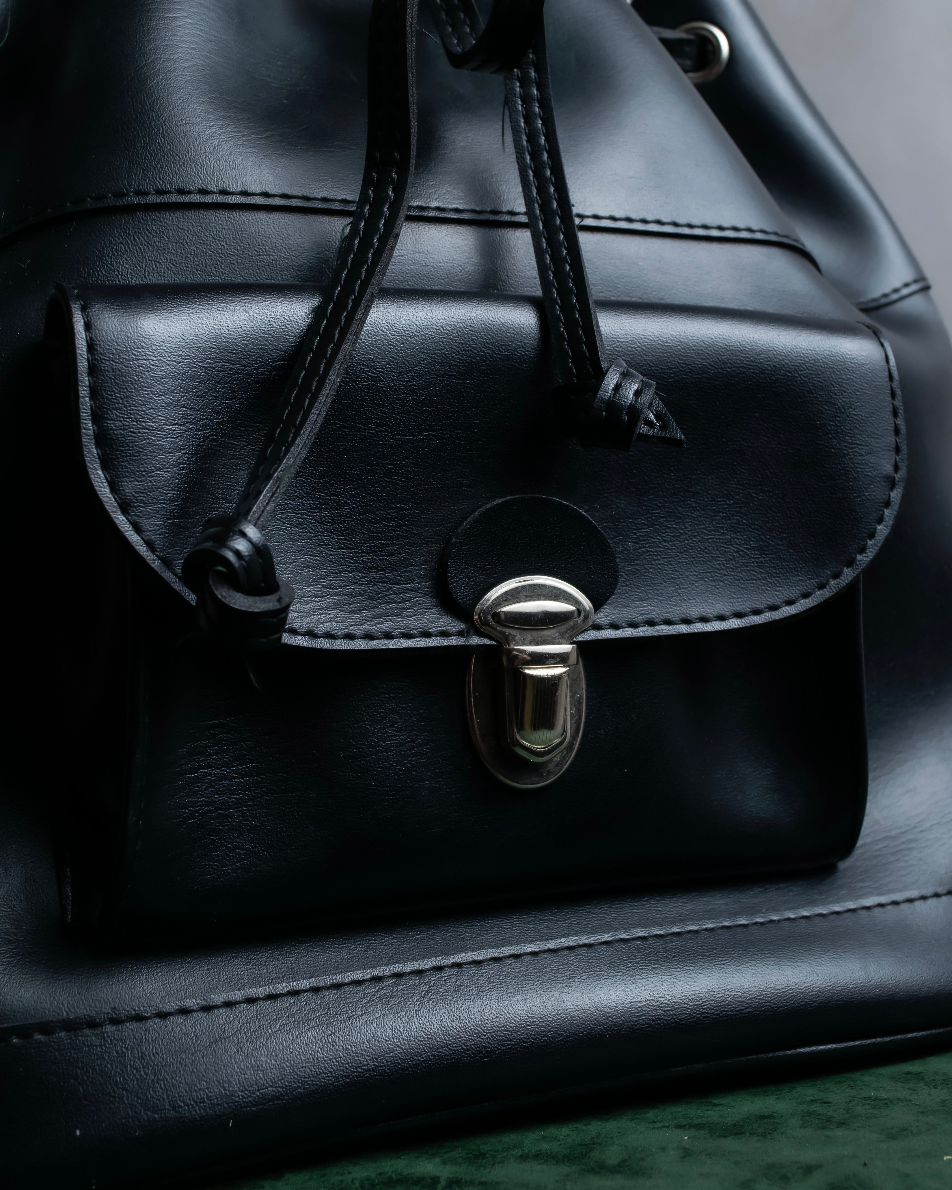 "COMME des GARCONS" Drawcord strings design PVC leather bag