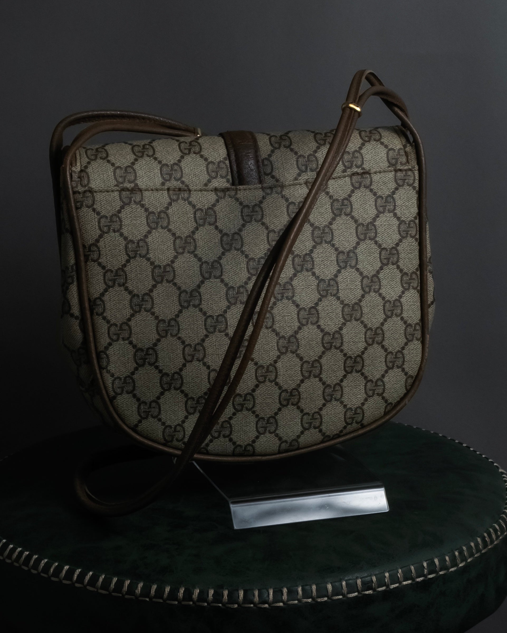 "GUCCI" 1970-80's Clasp design GG logo pattern shoulder bag