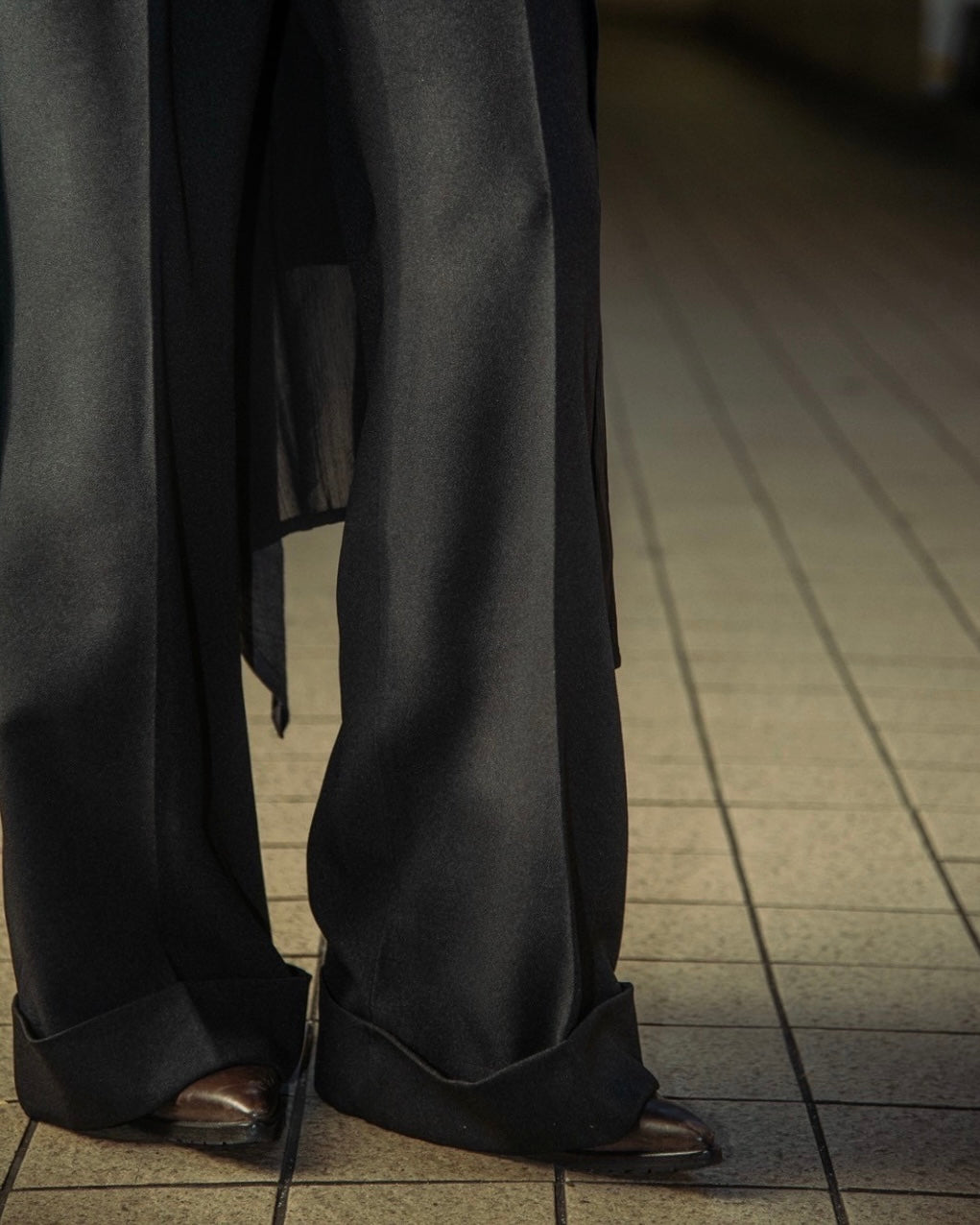 【受注生産】OMNIPRESENT CUFFED BLACK SLACKS
