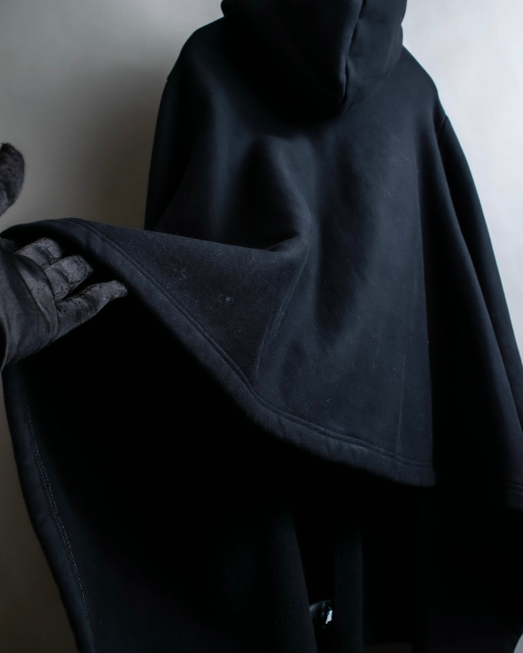 "BALENCIAGA" Oversized poncho flare silhouette hoodie
