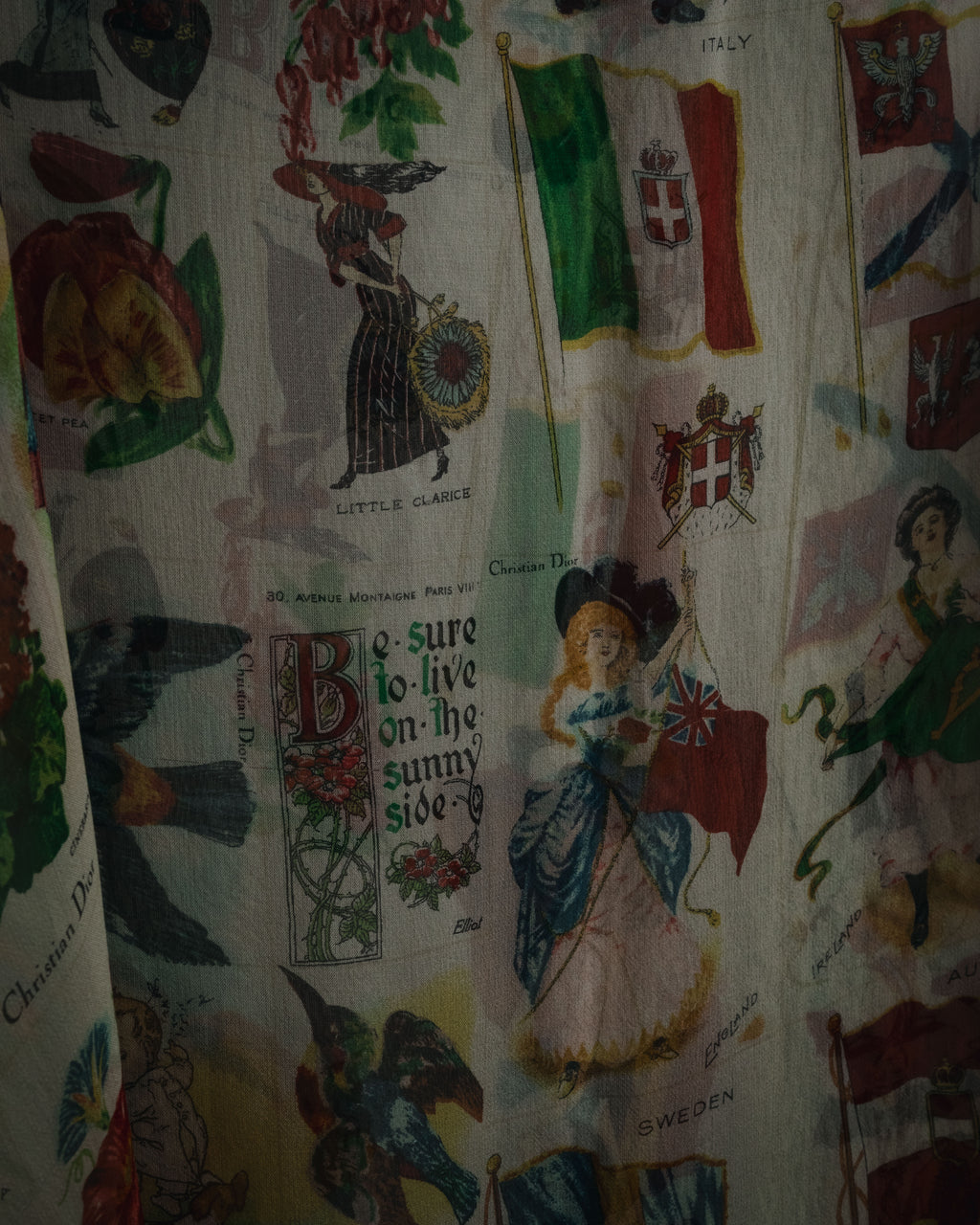 –SPECIAL– "Christian Dior"
00’s historic collage-print silk chiffon large stole