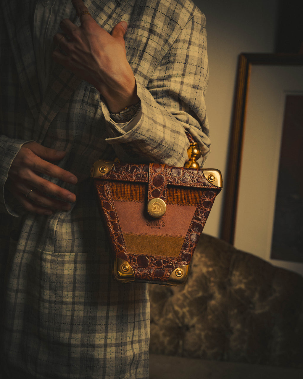 –SPECIAL– "GABBRIELLI FIRENZE" 70's-80's Sculptural structured leather handbag