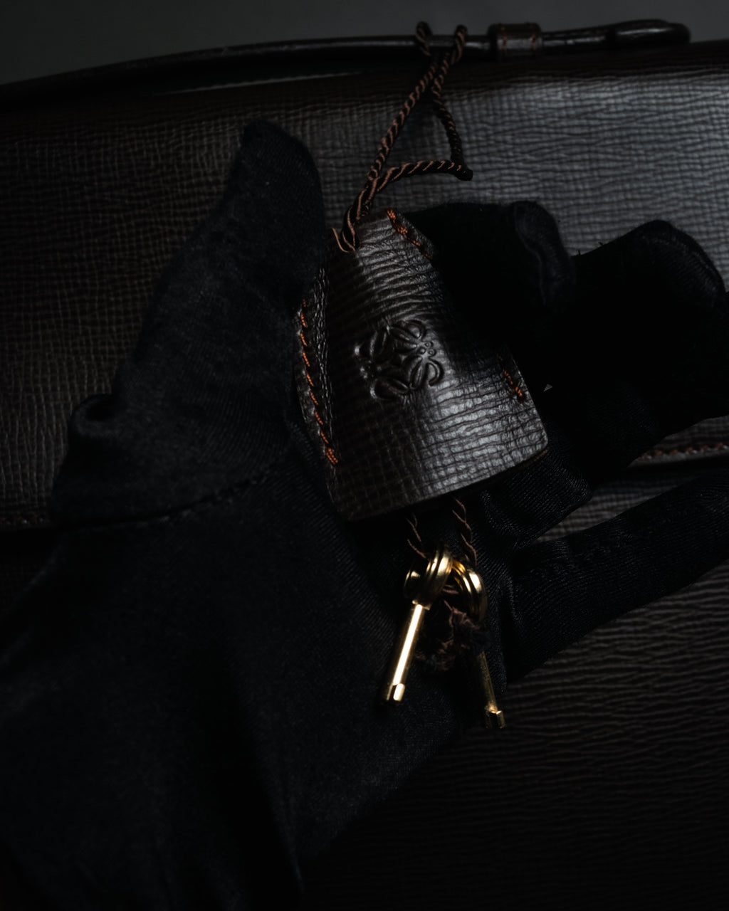 “LOEWE” 90’s Heritage anagram lock briefcase